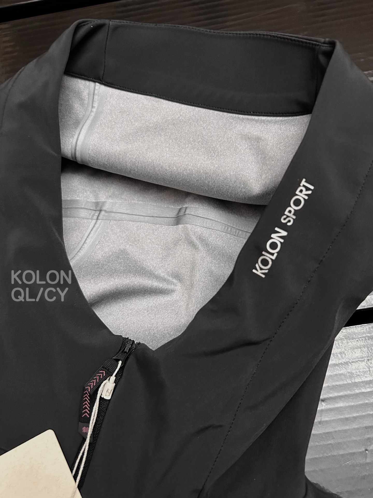 Moncler G18 女款马年限定