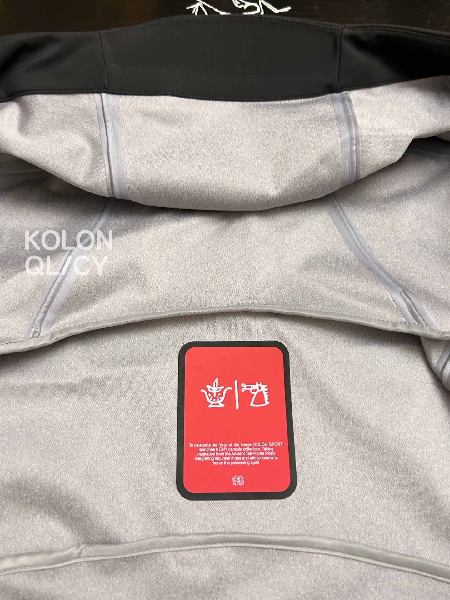 Moncler G18 女款马年限定