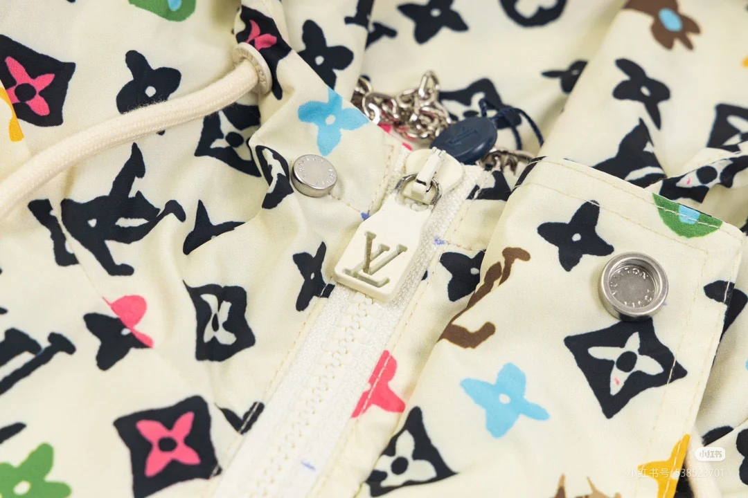 LouisVuitton 路易威登 monogram老花满印夹拉链-Chinese UA Cheap High Quatity Brand Clothes Bags handbags Sneakers wholesale wholesaler seller from China Factory suppliers Fashion Clothing Shoes best Quality Beautiful Price LouisVuitton 路易威登 monogram老花满印夹拉链