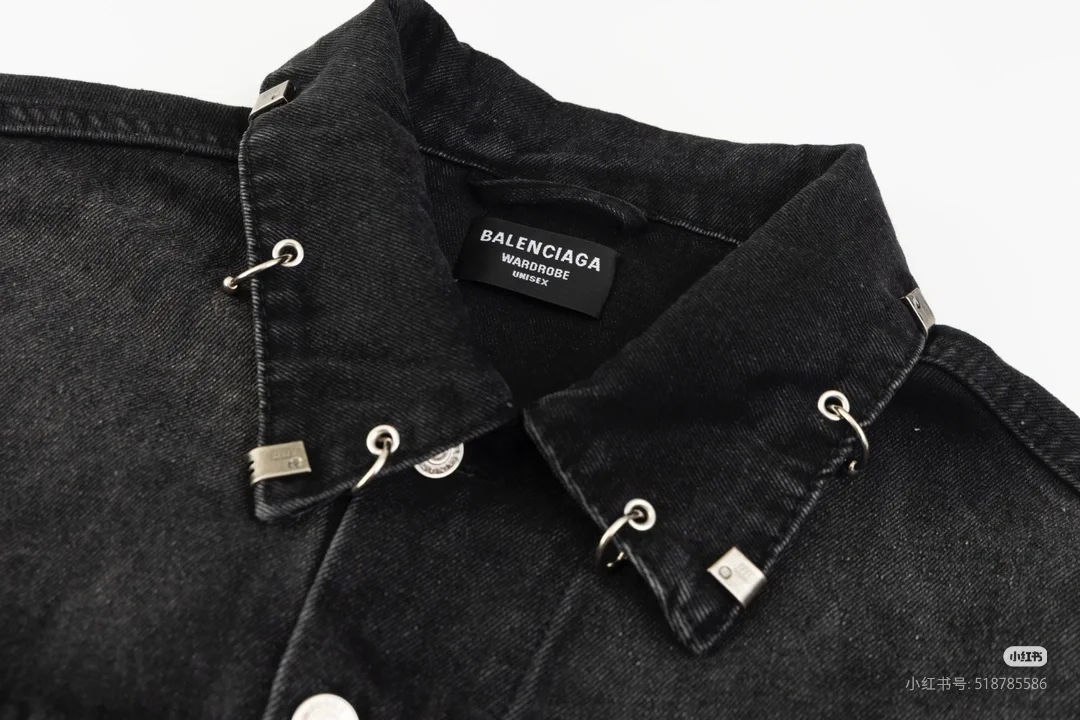 Balenciaga巴黎铆钉铁片环扣水洗牛仔外套 Balenciaga巴黎铆钉铁片环扣水洗牛仔外套