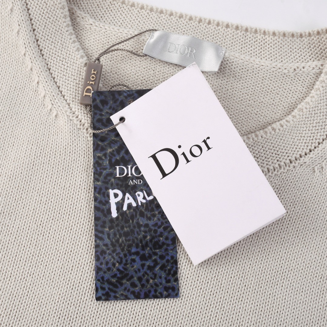 Dior迪奥新款刺绣针织套头衫圆领毛衣-High Quatity Cheap Brand wholesale wholesaler seller Clothes Bags handbags Sneakers Top Fashion Clothing Shoes from China Factory Chinese suppliers best Quality Beautiful Price Dior迪奥新款刺绣针织套头衫圆领毛衣