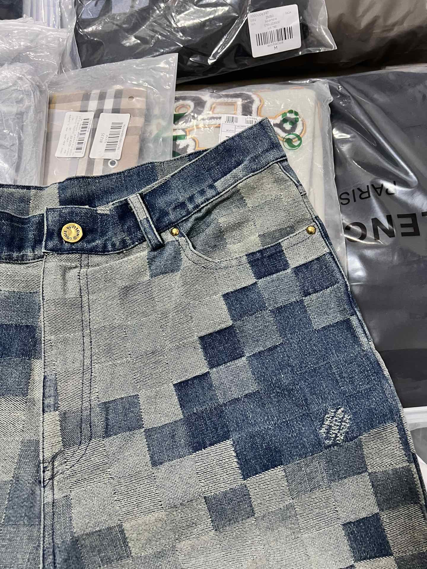 路易威登 Louis Vuitton 高定典藏名品高定成衣时装外套连衣裙衬衫T恤 #8CE4E2D7 5