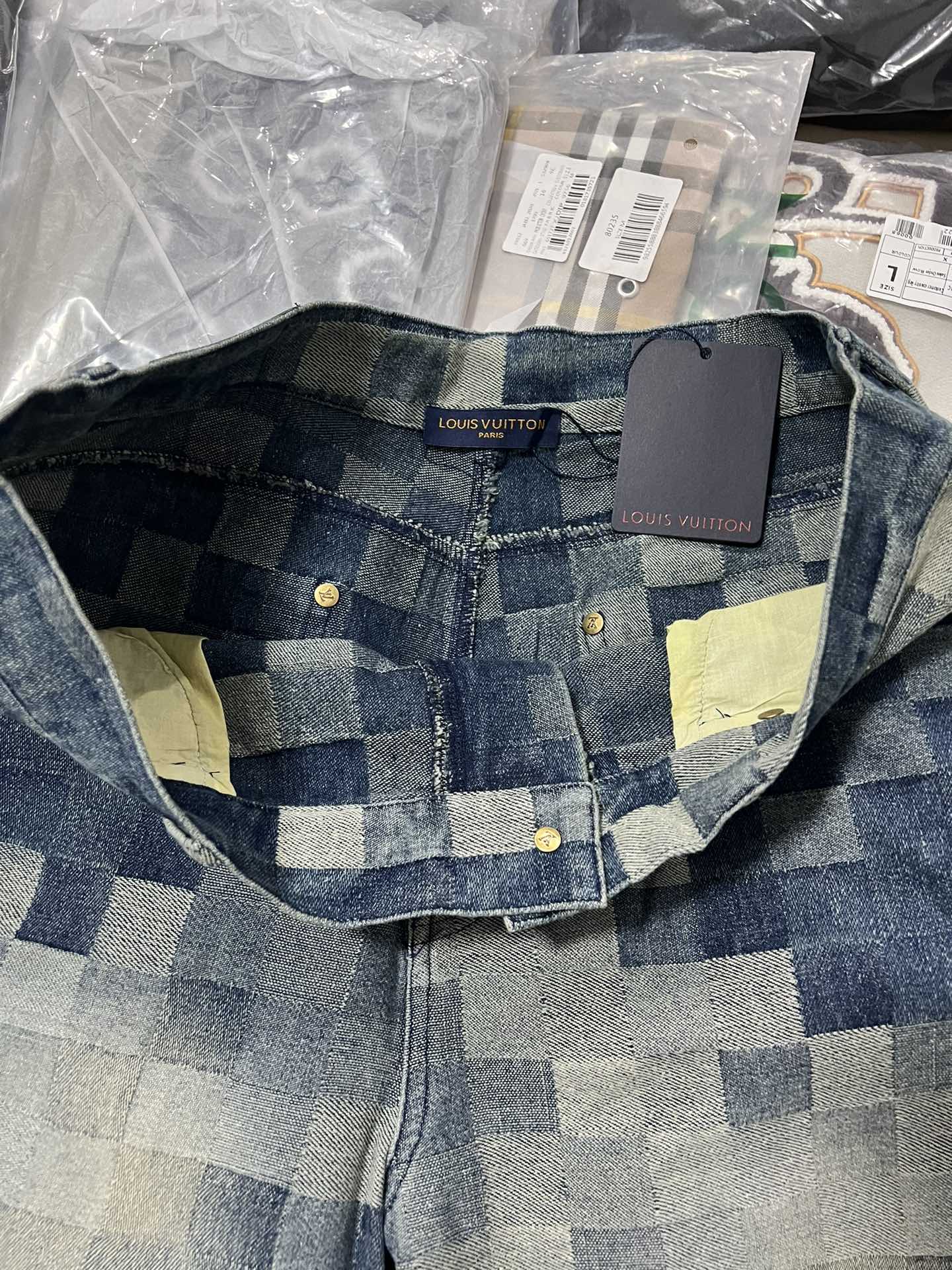 路易威登 Louis Vuitton 高定典藏名品高定成衣时装外套连衣裙衬衫T恤 #8CE4E2D7 3