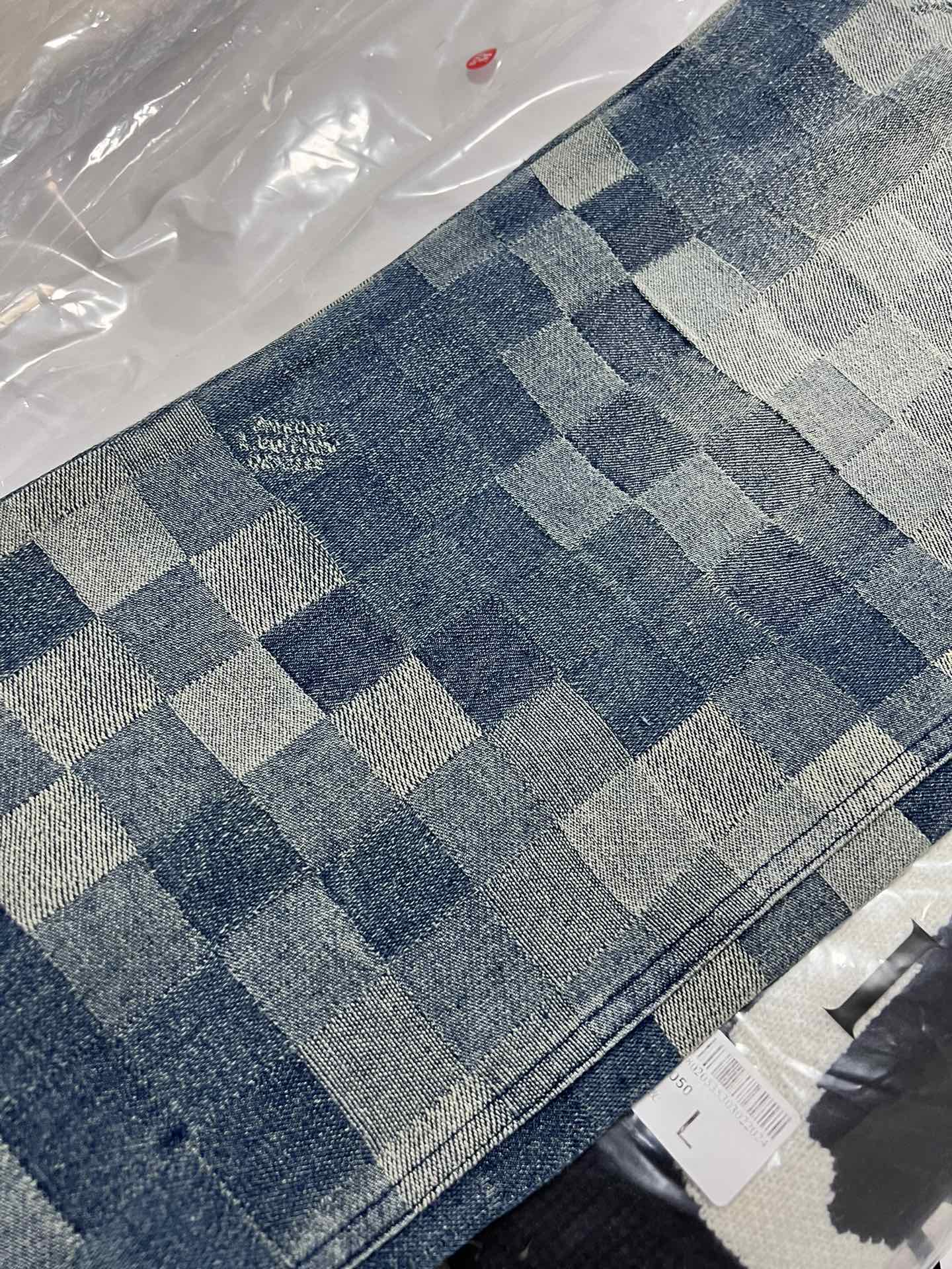 路易威登 Louis Vuitton 高定典藏名品高定成衣时装外套连衣裙衬衫T恤 #8CE4E2D7 9