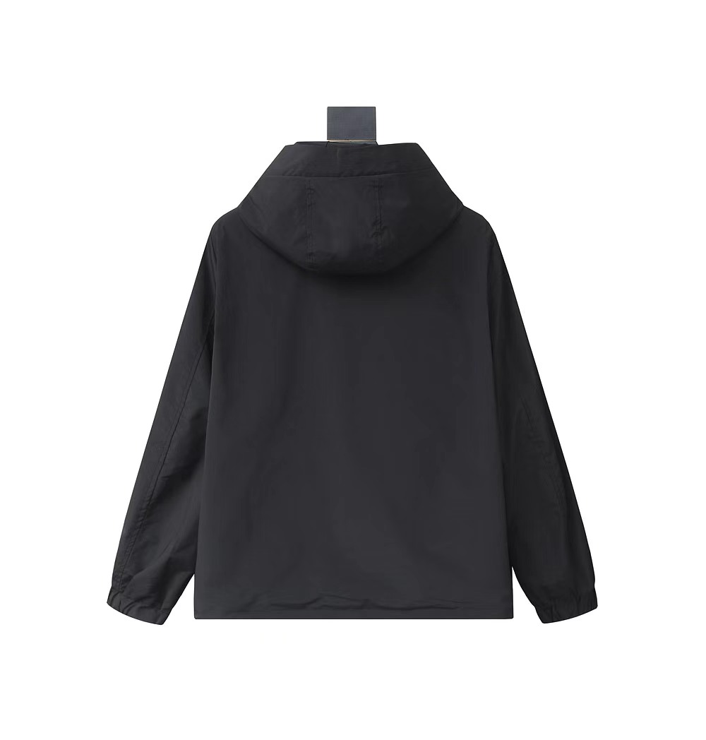 Chaqueta Moncler de Otoño 2024: Comodidad y Estilo Exclusivo 3 a1727546013781 8618