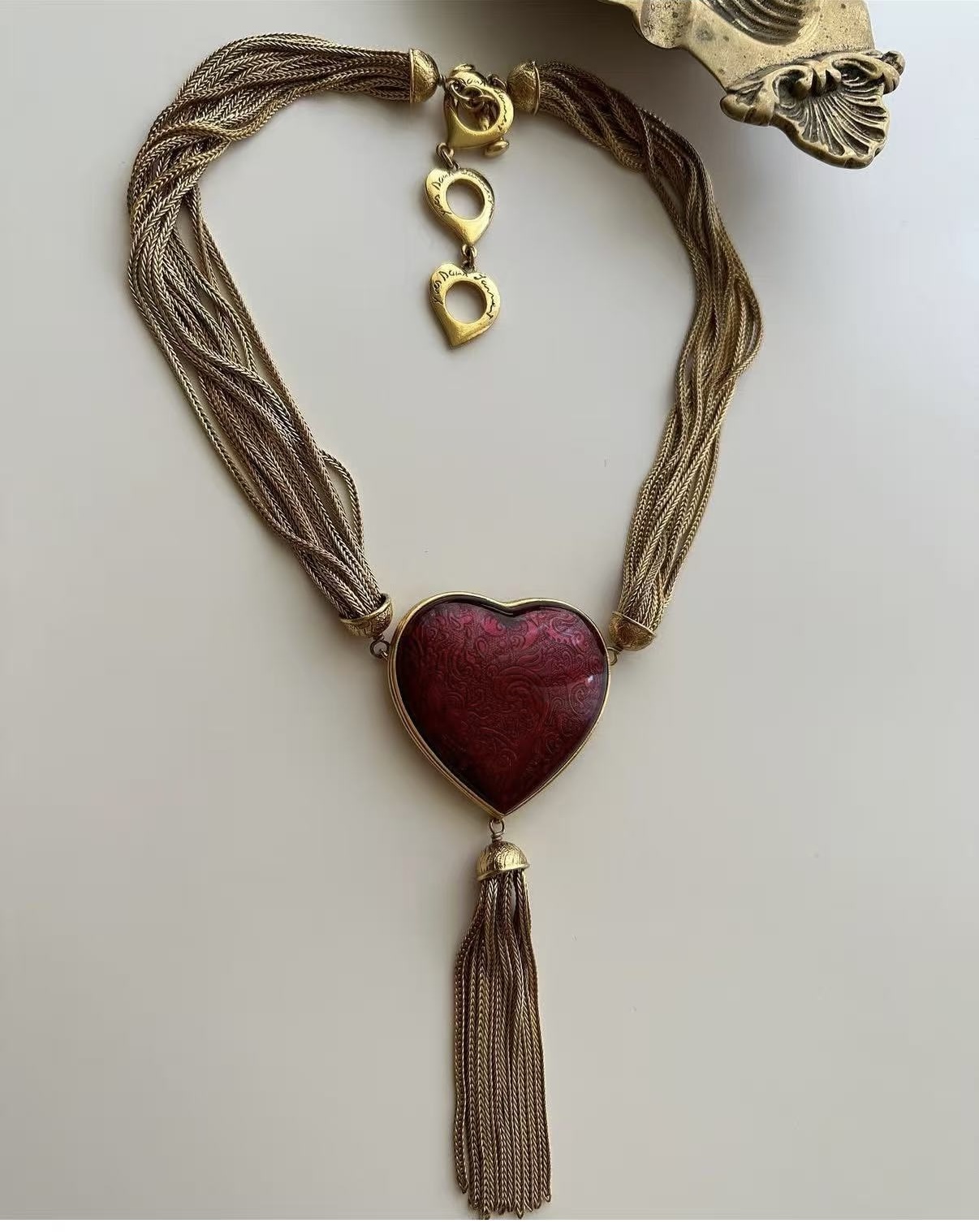 NO:647656,YSL red love tassel necklace arrives, saint laurent, necklace, Cartier high-end jewelry19860909YSL红爱心流苏项链到货,,saint laurent,necklace,卡迪亚高端饰品,Jewelry