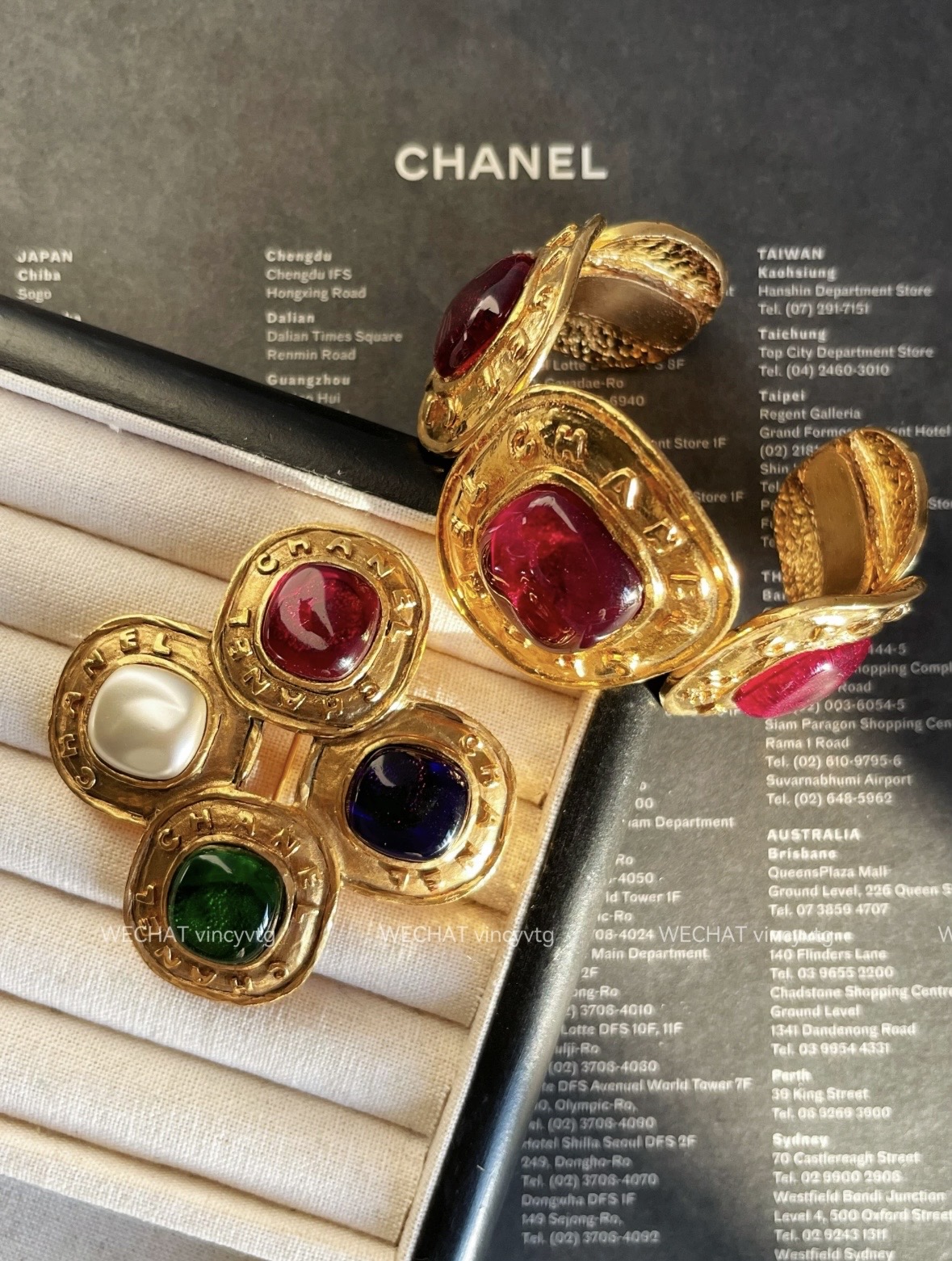 NO:647819,Xiaoxiang medieval glazed bracelet, brooch, brooch, breastpin, bracelet, Cartier high-end jewelry19860909小香中古琉璃手镯 胸针,,brooch，breastpin,bracelet,卡迪亚高端饰品,Jewelry