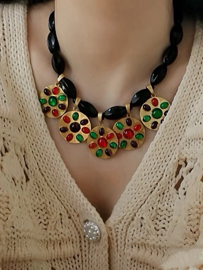 NO:714414,European and American French glass medallion multi-pendant necklace, heavy industry quality, necklace, Cartier high-end jewelry19860909欧美法式琉璃圆牌多吊坠项链 重工品质,,necklace,卡迪亚高端饰品,Jewelry