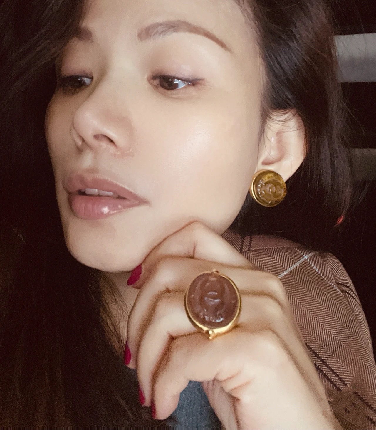NO:765615,Xiaoxiang antique amber embossed seal earrings, earrings, Cartier high-end jewelry19860909小香中古琥珀色浮雕印章耳环 耳夹款,,earrings,卡迪亚高端饰品,Jewelry