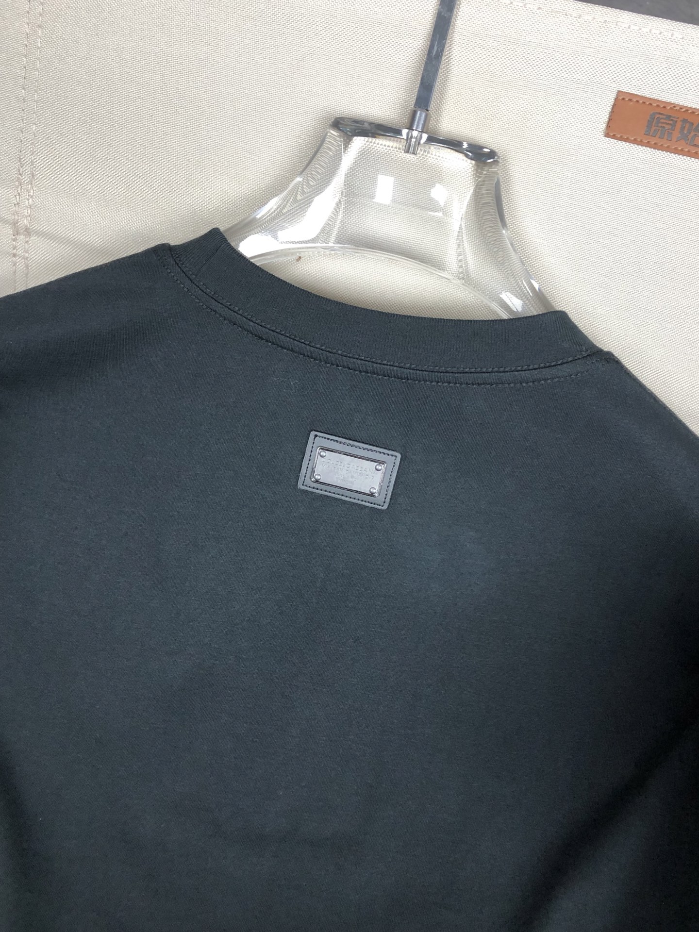  🆕杜嘉班纳D&G🆕 2024新款 重磅秋冬T恤🏖，官网同步 原版1-1复、洗水割烂工艺 ，做工精细无可