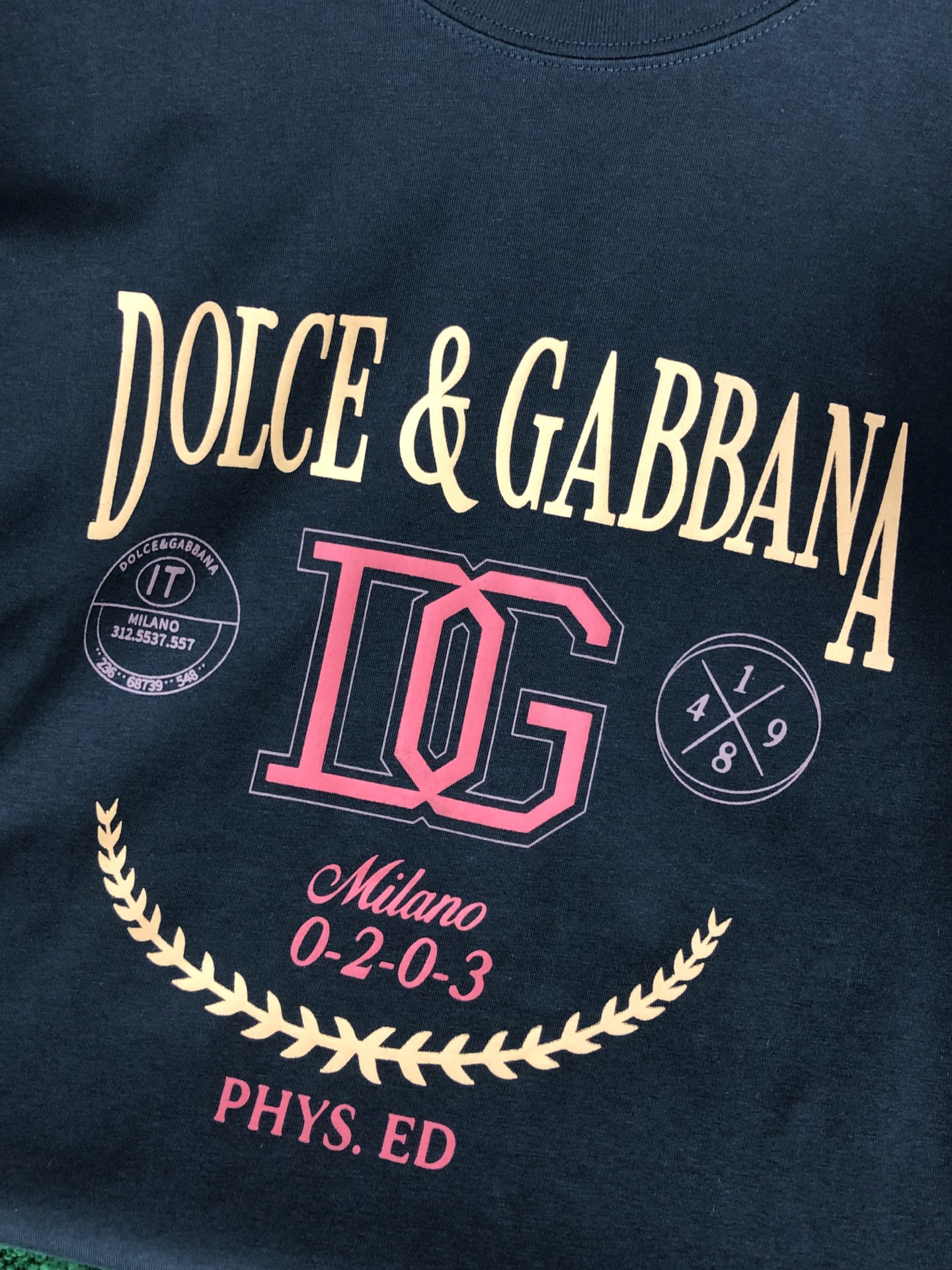  🆕杜嘉班纳D&G🆕 2024新款 重磅秋冬T恤🏖，官网同步 原版1-1复、洗水割烂工艺 ，做工精细无可