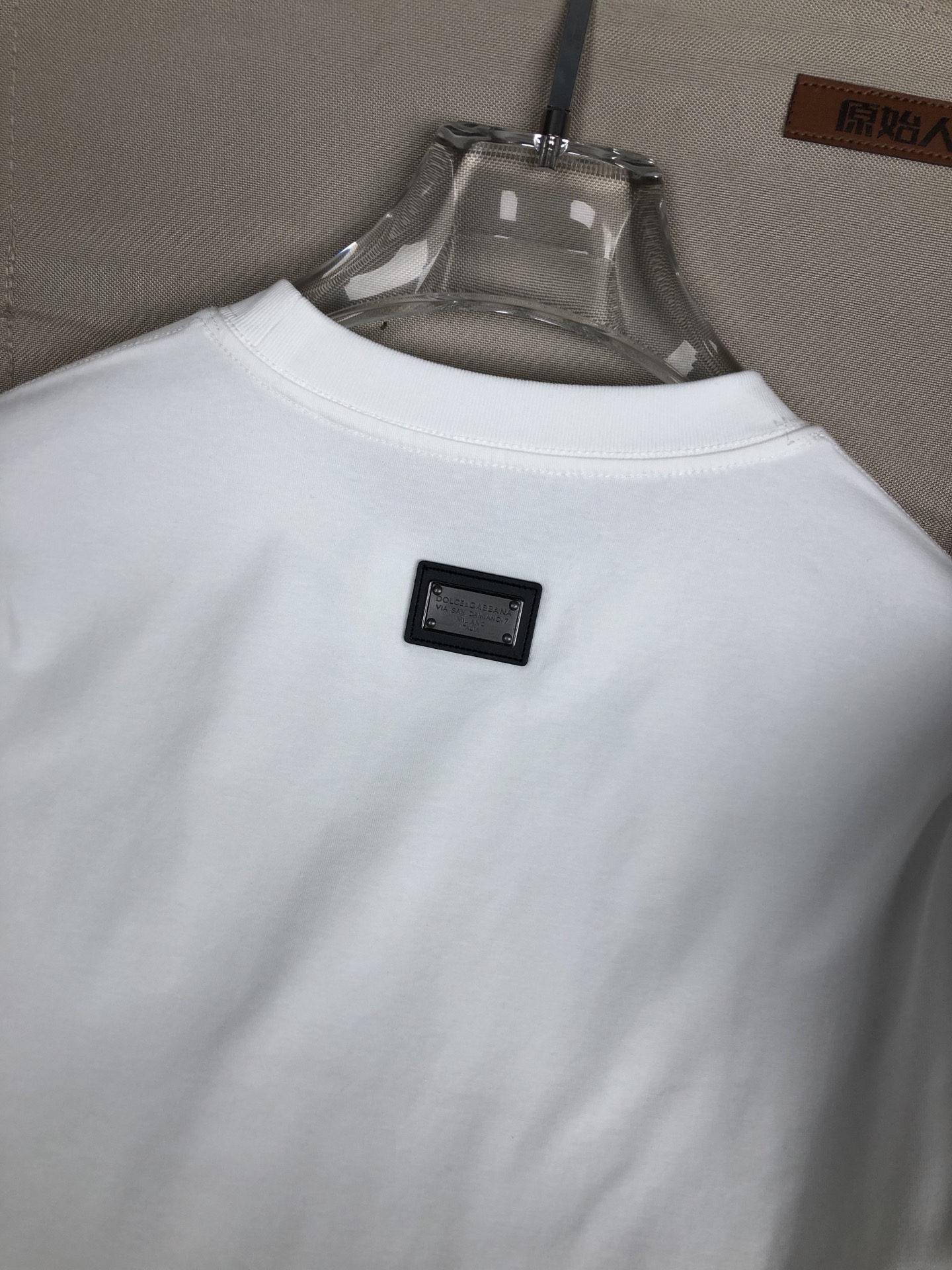  🆕杜嘉班纳D&G🆕 2024新款 重磅秋冬T恤🏖，官网同步 原版1-1复、洗水割烂工艺 ，做工精细无可
