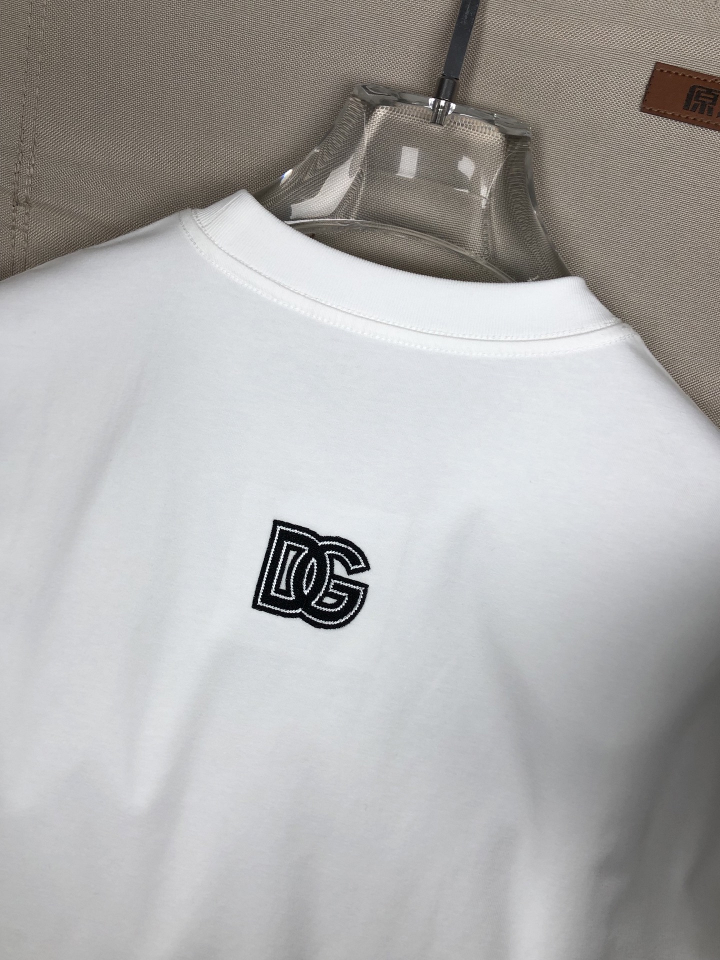  🆕杜嘉班纳D&G🆕 2025新款 重磅秋冬T恤🏖，官网同步 原版1-1复、洗水割烂工艺 ，做工精细无可