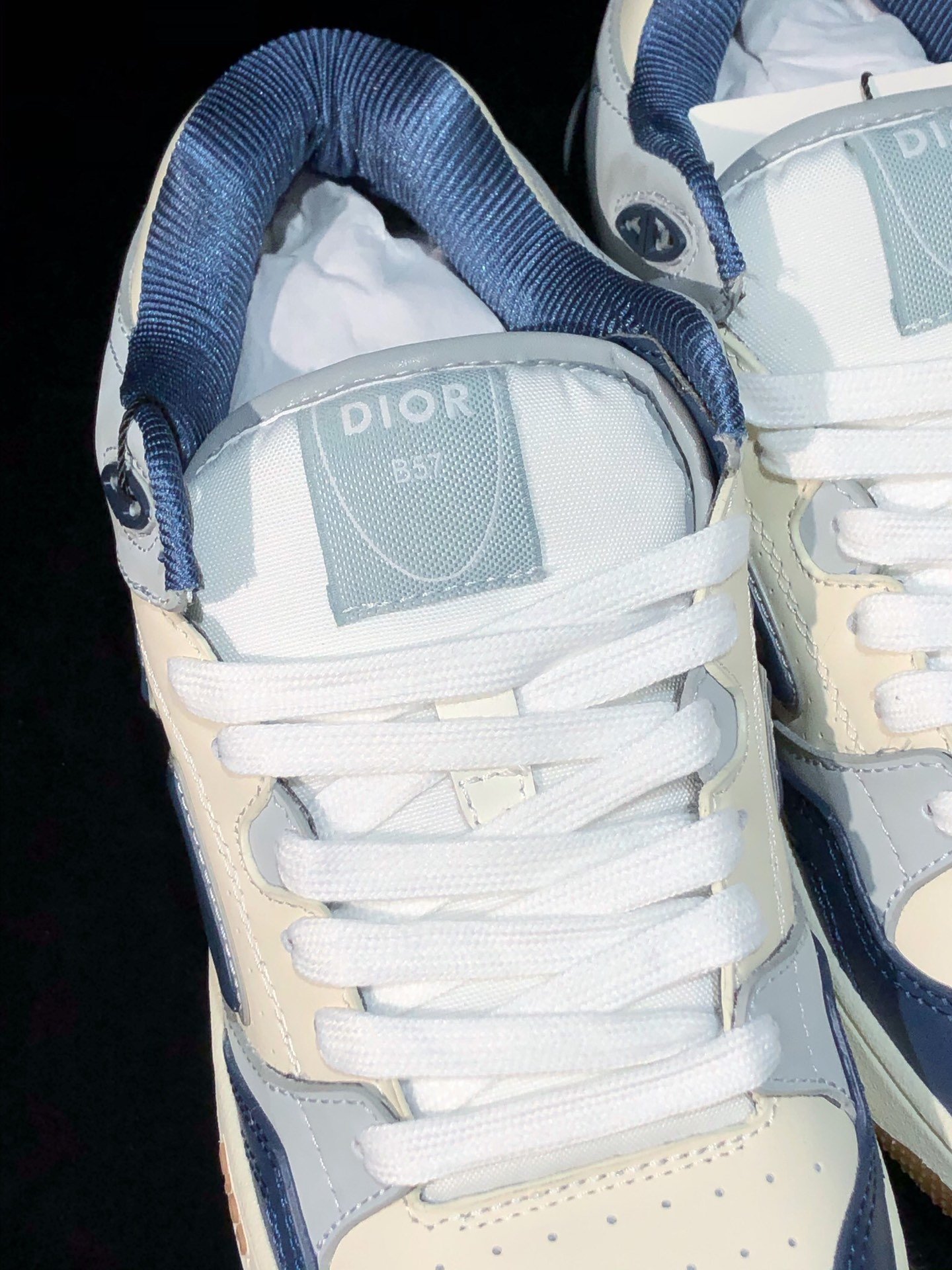 迪奥Dior2024款B57爆款休闲鞋中帮最高版本情侣款原版爆拆一比一完美复刻工艺做工细节到位原版定制材
