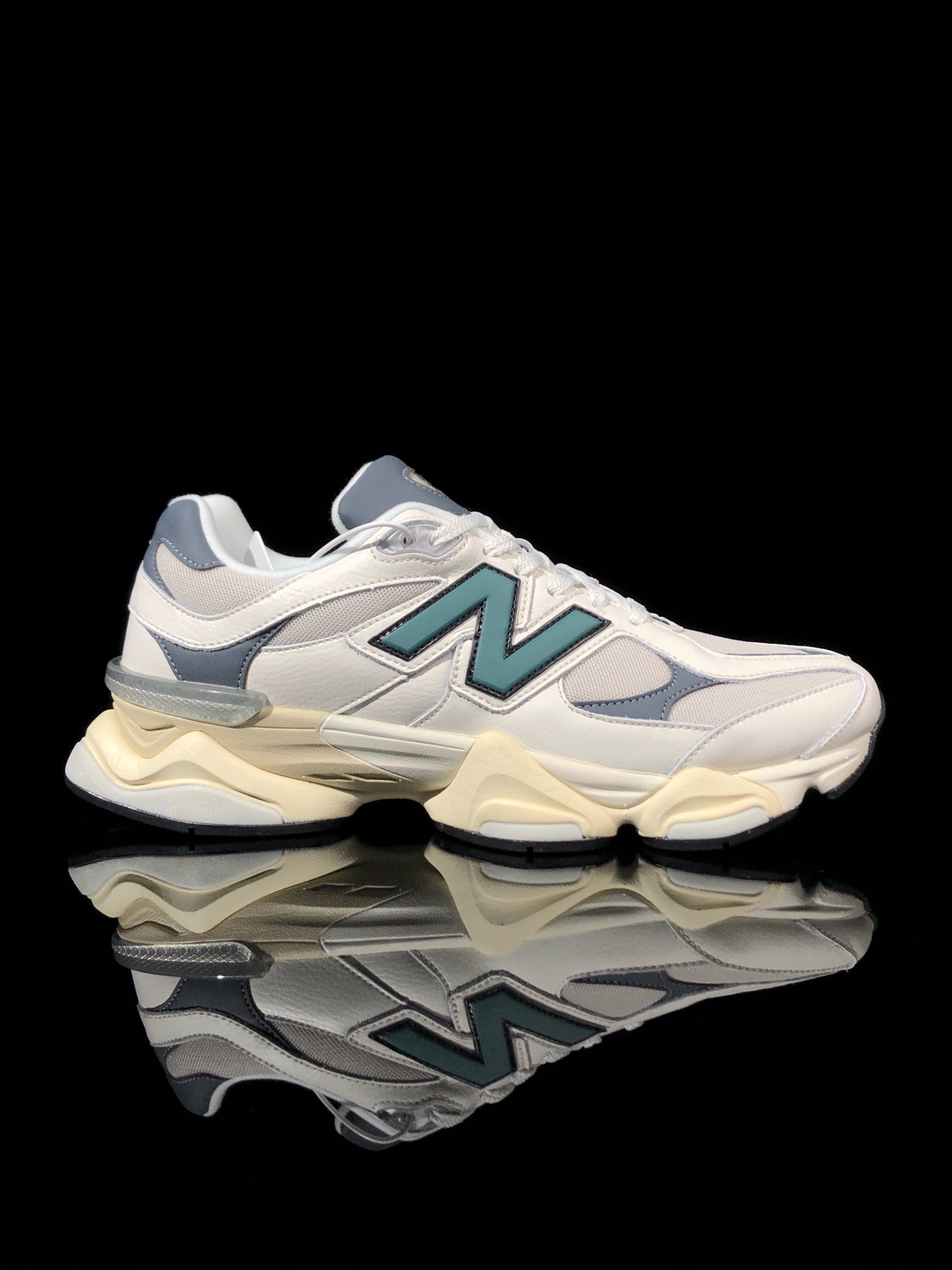 新百伦NBJoeFreshgoodsxNewBalance公司级版本NB9060复古休闲运动慢跑鞋鞋款灵