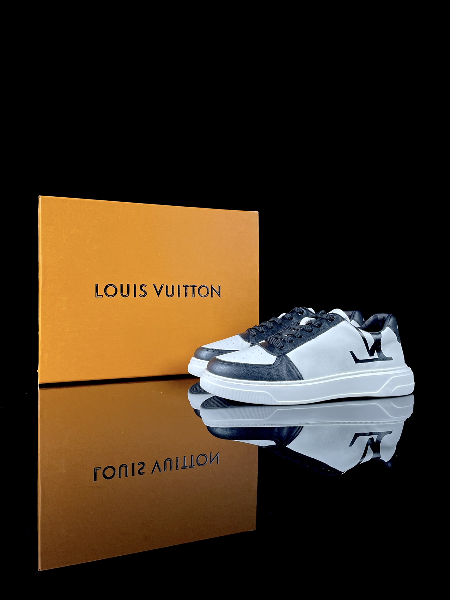 LouisvuittonTrainerSneakerLow路易威登LV全新休闲小白板鞋#广东大厂品质细节