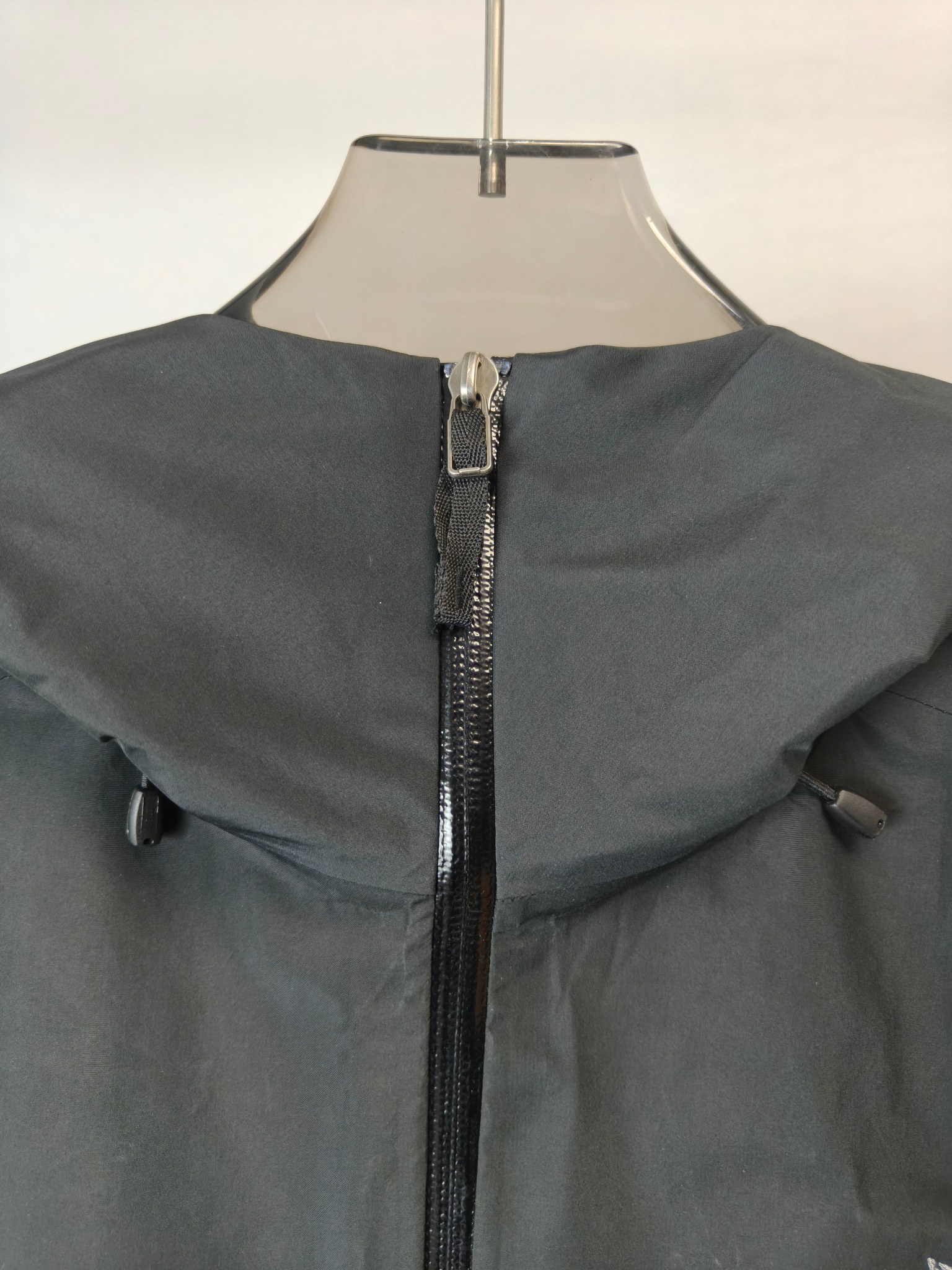 终端供应💰220

ARC'TERYX丨始祖鸟LT童装冲锋衣

Size：110-150