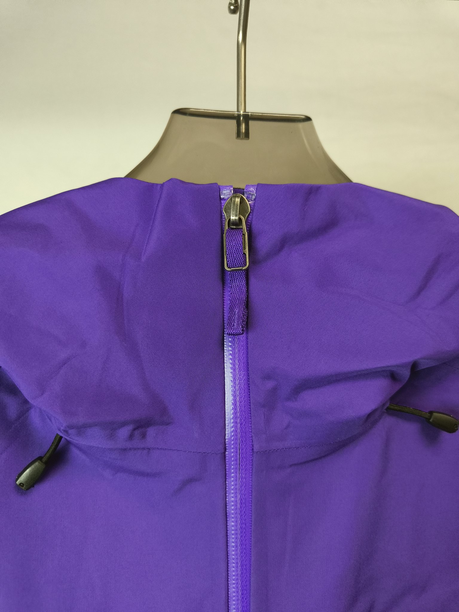 终端供应💰220

ARC'TERYX丨始祖鸟LT童装冲锋衣

Size：110-150