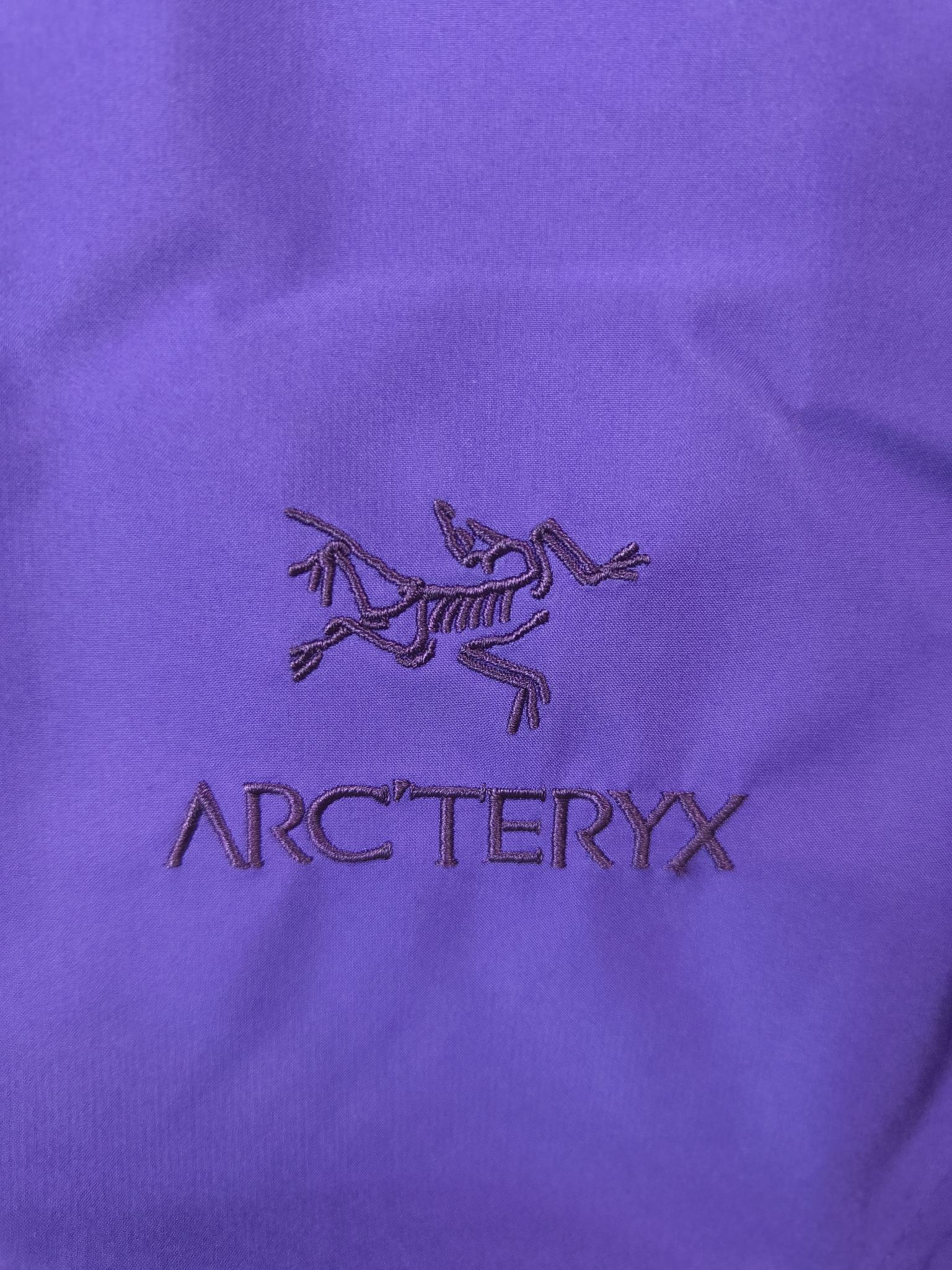 终端供应💰220

ARC'TERYX丨始祖鸟LT童装冲锋衣

Size：110-150