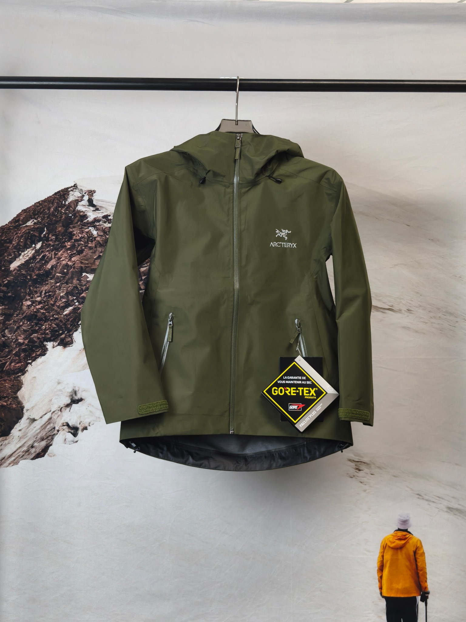 终端供应💰220

ARC'TERYX丨始祖鸟LT童装冲锋衣

Size：110-150