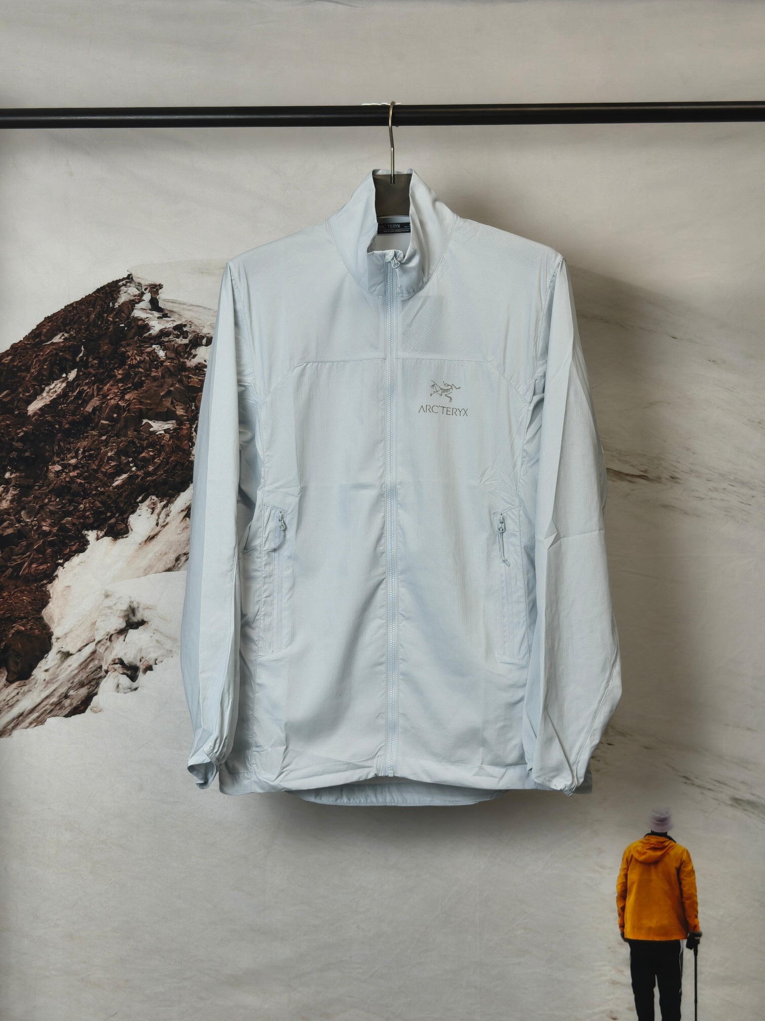 终端供应💰120

ARC‘TERYX丨始祖鸟立领风壳防晒衣

Size：S-XXL