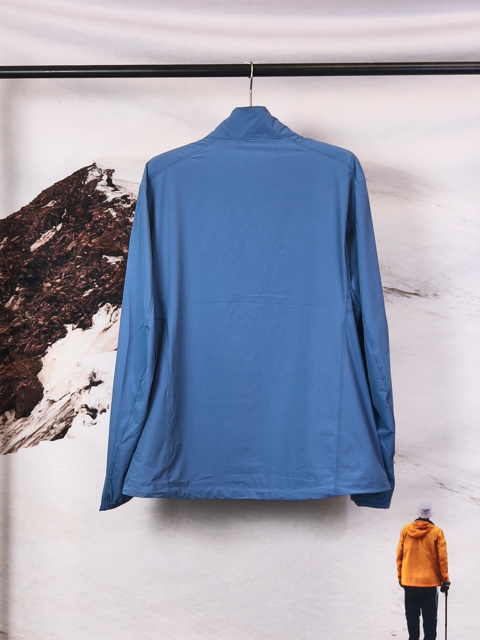 终端供应💰220

Arcteryx始祖鸟 GAMMA LIGHTWEIGHT 纯色轻薄软壳户外透气防风轻量速干跑步夹克外套 

尺码：S-XXL