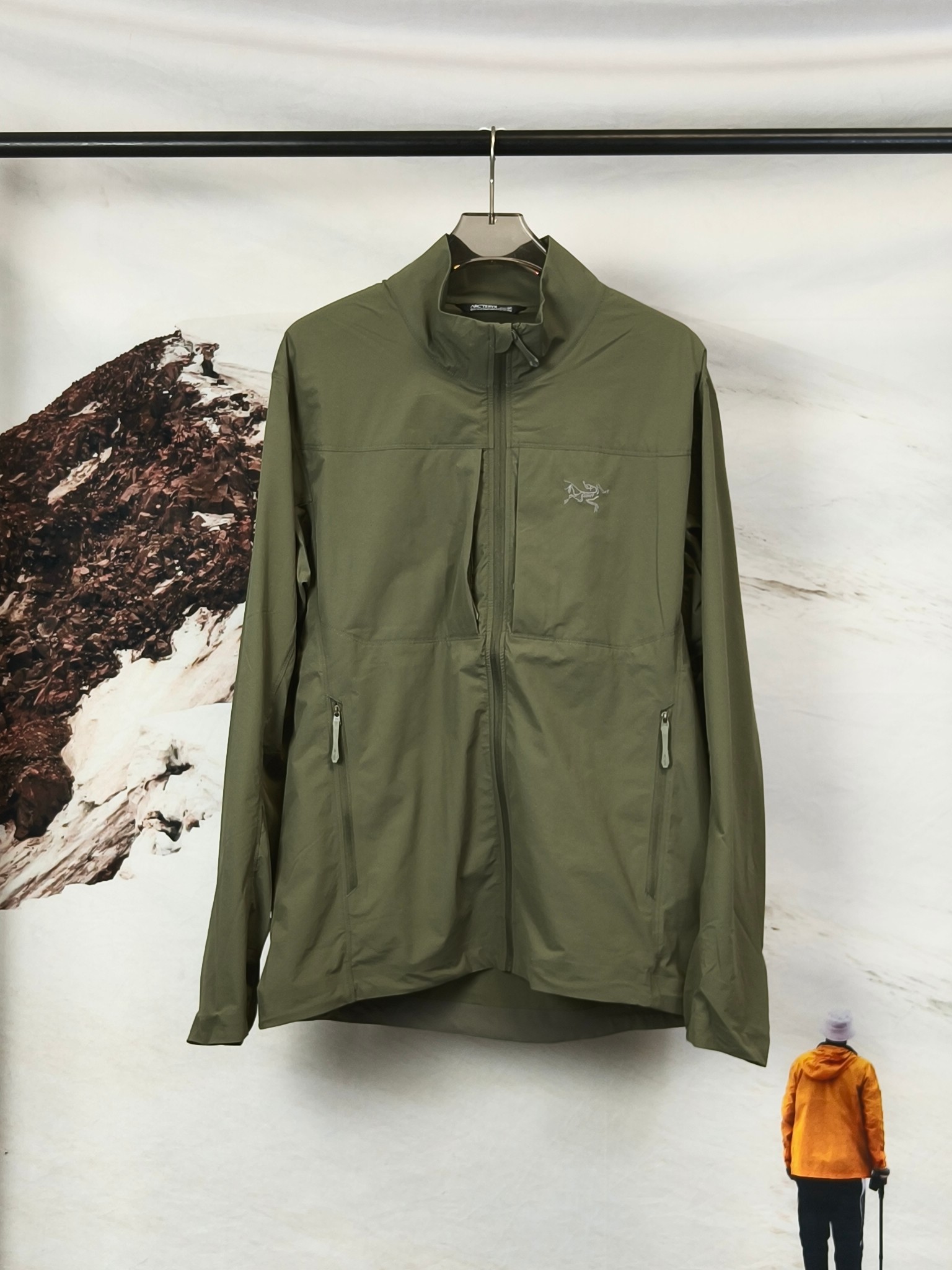 终端供应💰220

Arcteryx始祖鸟 GAMMA LIGHTWEIGHT 纯色轻薄软壳户外透气防风轻量速干跑步夹克外套 

尺码：S-XXL