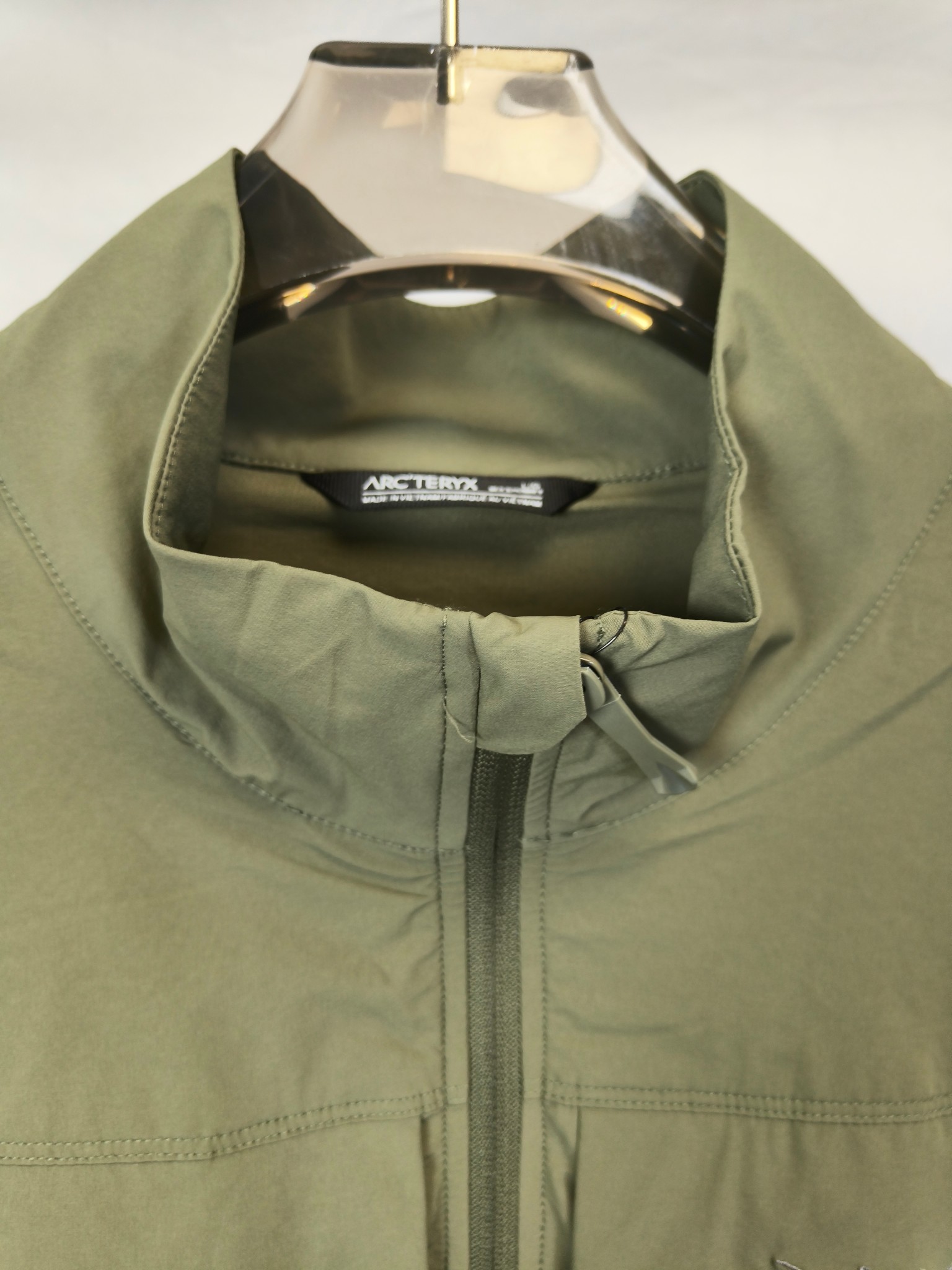 终端供应💰220

Arcteryx始祖鸟 GAMMA LIGHTWEIGHT 纯色轻薄软壳户外透气防风轻量速干跑步夹克外套 

尺码：S-XXL