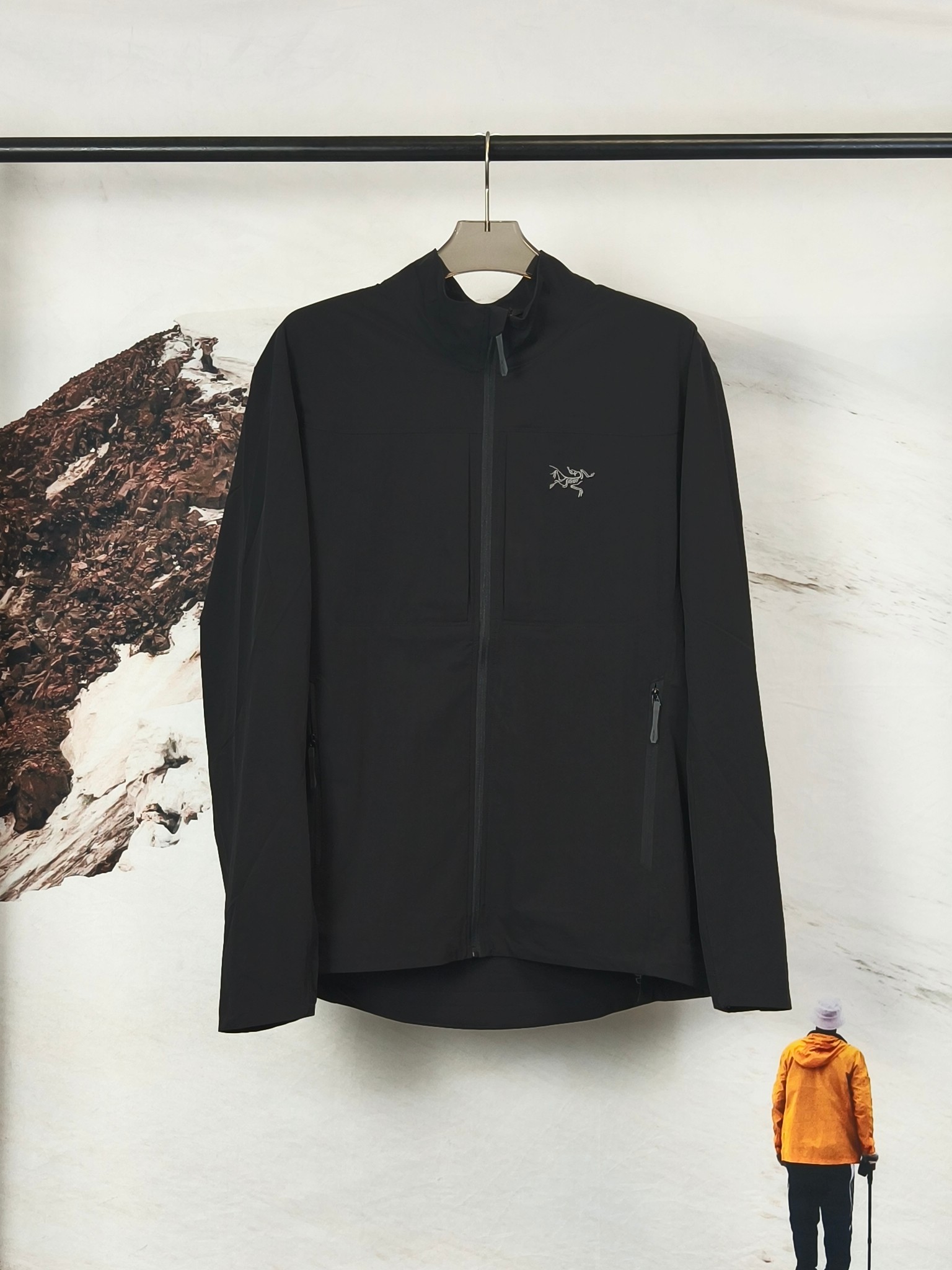 终端供应💰220

Arcteryx始祖鸟 GAMMA LIGHTWEIGHT 纯色轻薄软壳户外透气防风轻量速干跑步夹克外套 

尺码：S-XXL