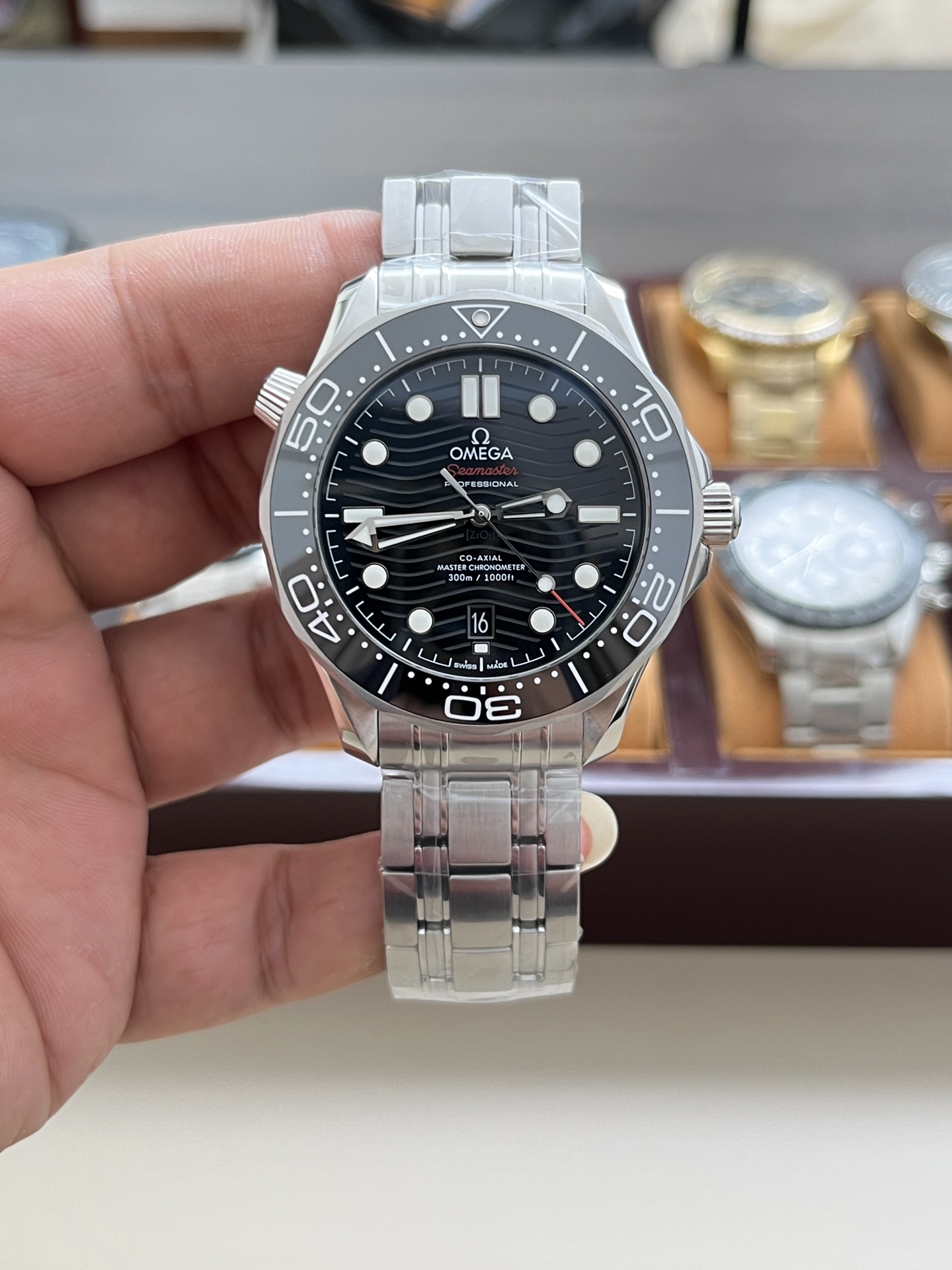 오메가 씨마스터 다이버 300M 42mm 블랙 남성 다이버 자동 기계식 스틸브레이슬릿 시계 레플리카 44613