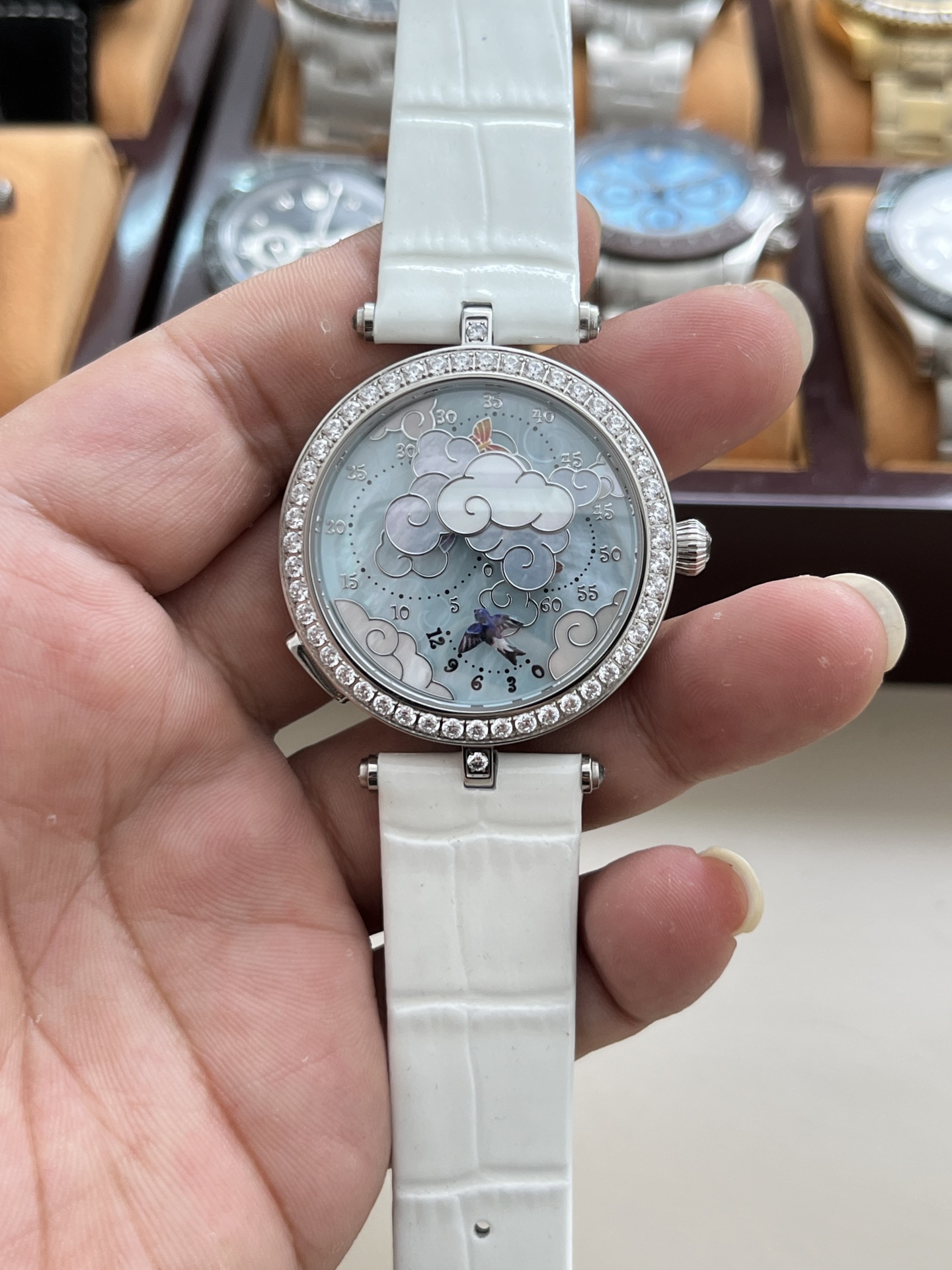 반클리프 아펠 발레리나 댄싱 워치 38mm 쿼츠 여성 시계 레플리카 44918