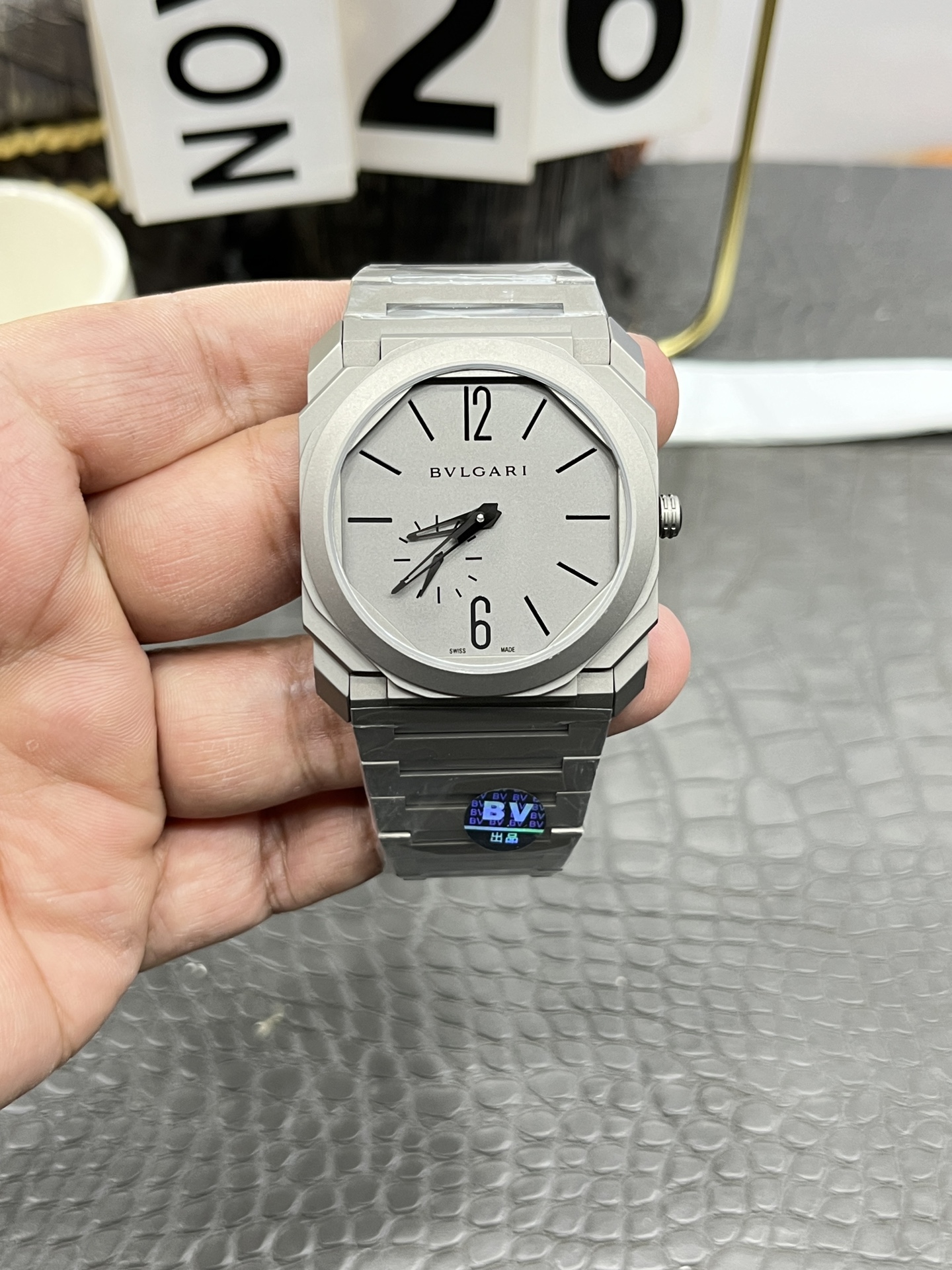 불가리 옥토 40mm 티타늄 오토매틱 BV 공장 남성 시계 레플리카 45004