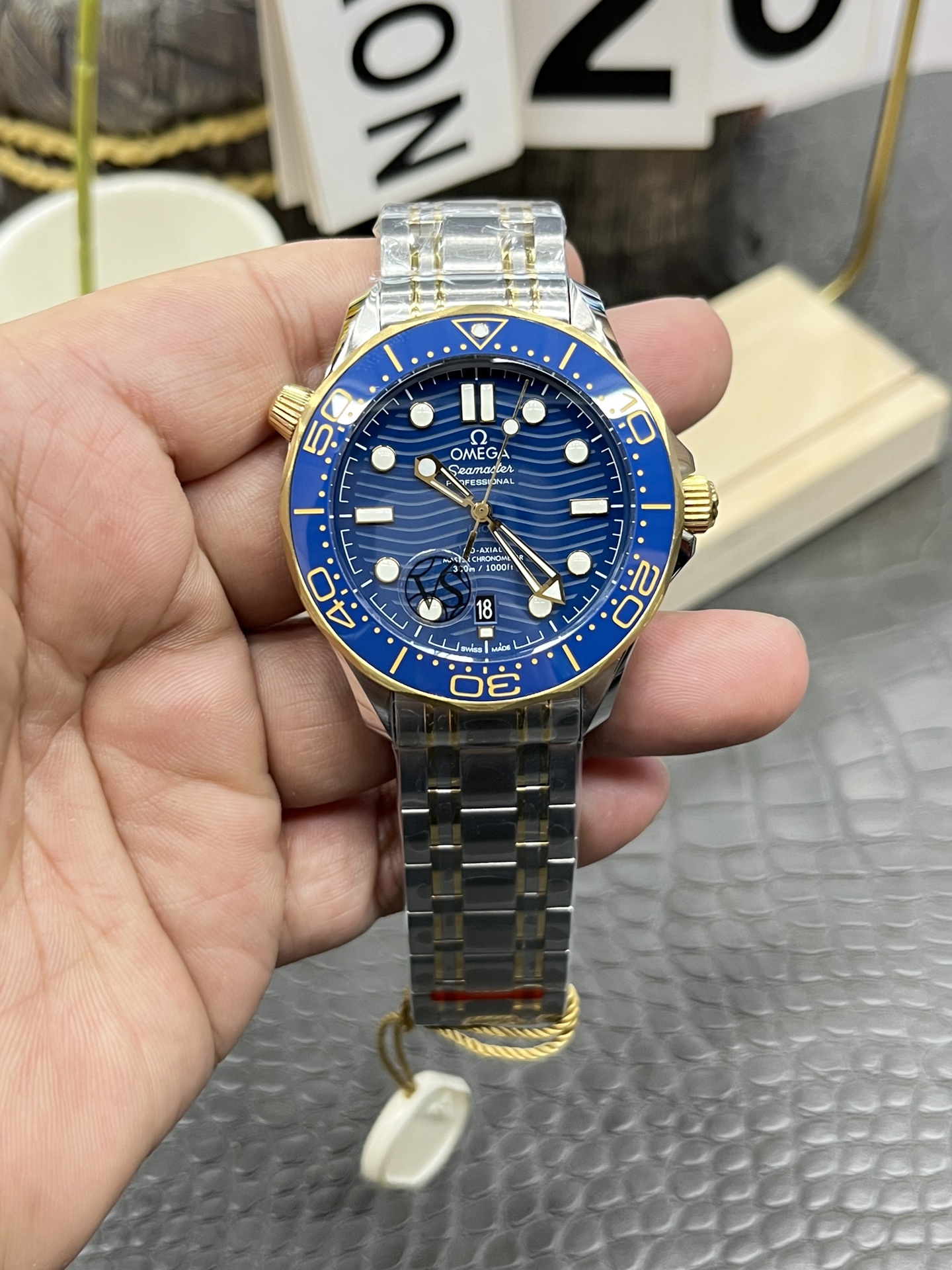 오메가 씨마스터 다이버 300M 42mm 블루 투톤 남성 다이버 자동 기계식 스틸브레이슬릿 JVS공장 시계 레플리카 44596