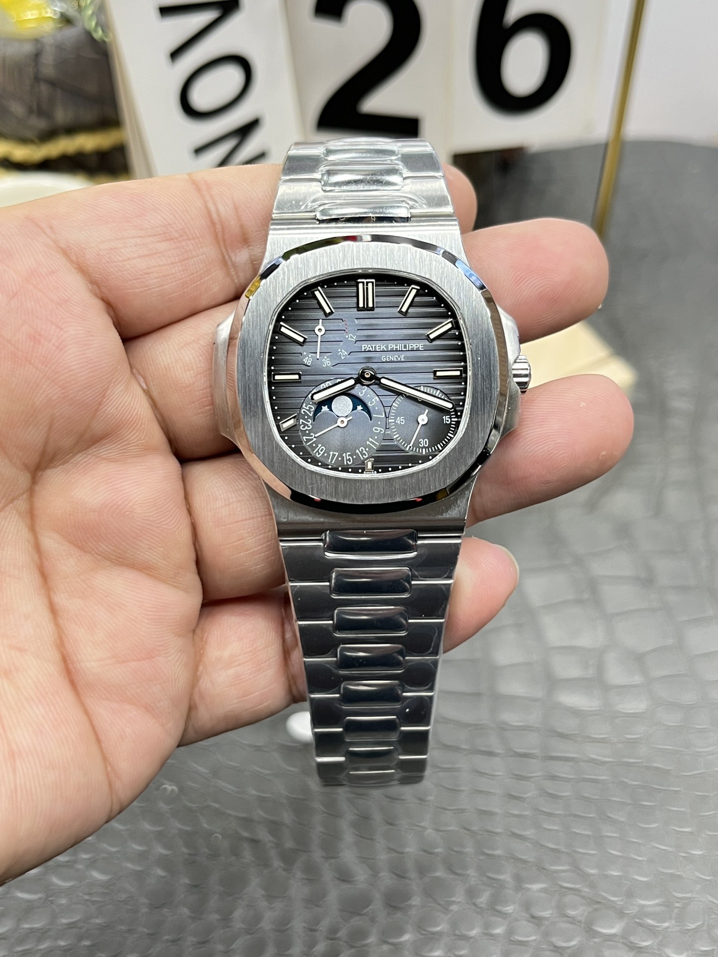 파텍필립 노틸러스 5712 자동 화이트 다이얼 화이트골드 40mm PPF 공장 레플리카 43996