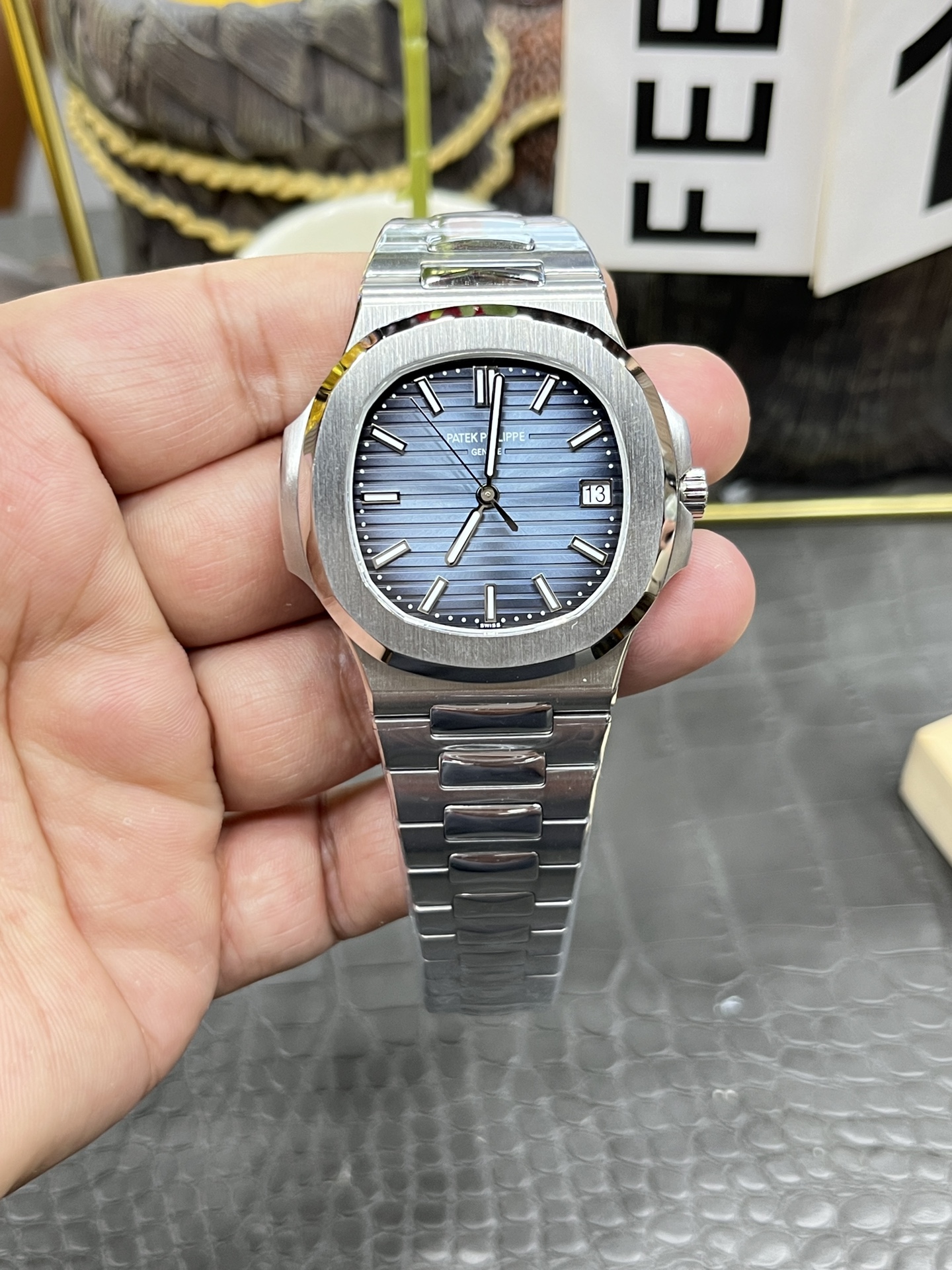 NO:662943,3K Patek Philippe platinum version 5811G Nautilus/41mm*8.2mm/with SC fully automatic integrated movement,,patek philippe198609093K百达翡丽白金版5811G鹦鹉螺/41mm*8.2mm/搭配SC全自动一体机芯,,patek philippe,Watch