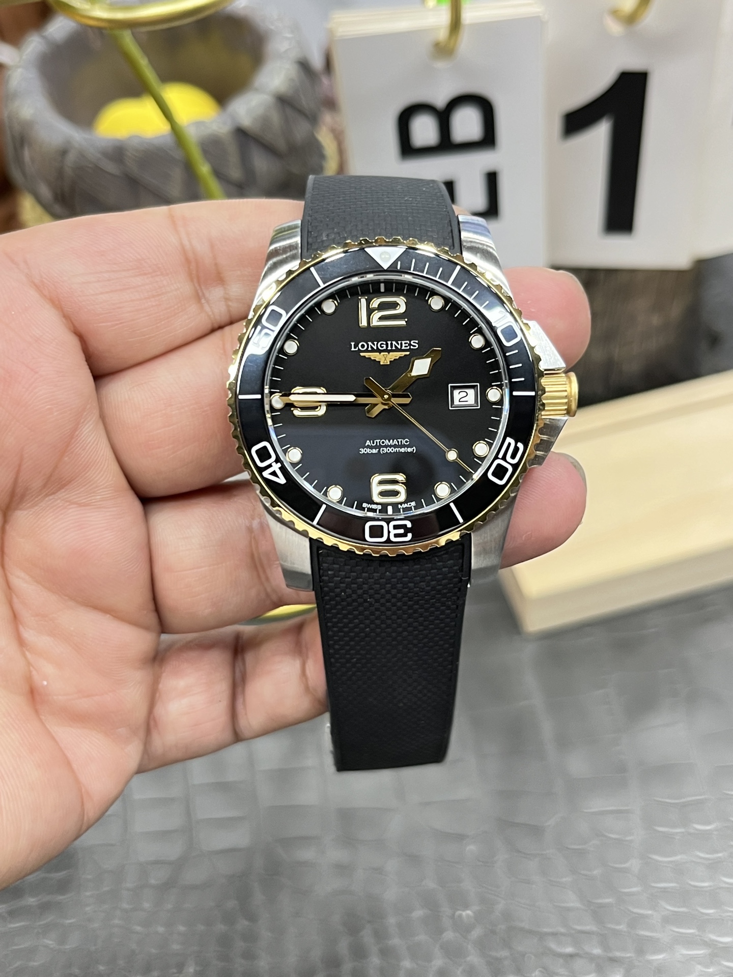 론진 콘퀘스트 41mm 투톤 블랙 러버 AF공장 시계 레플리카 44504