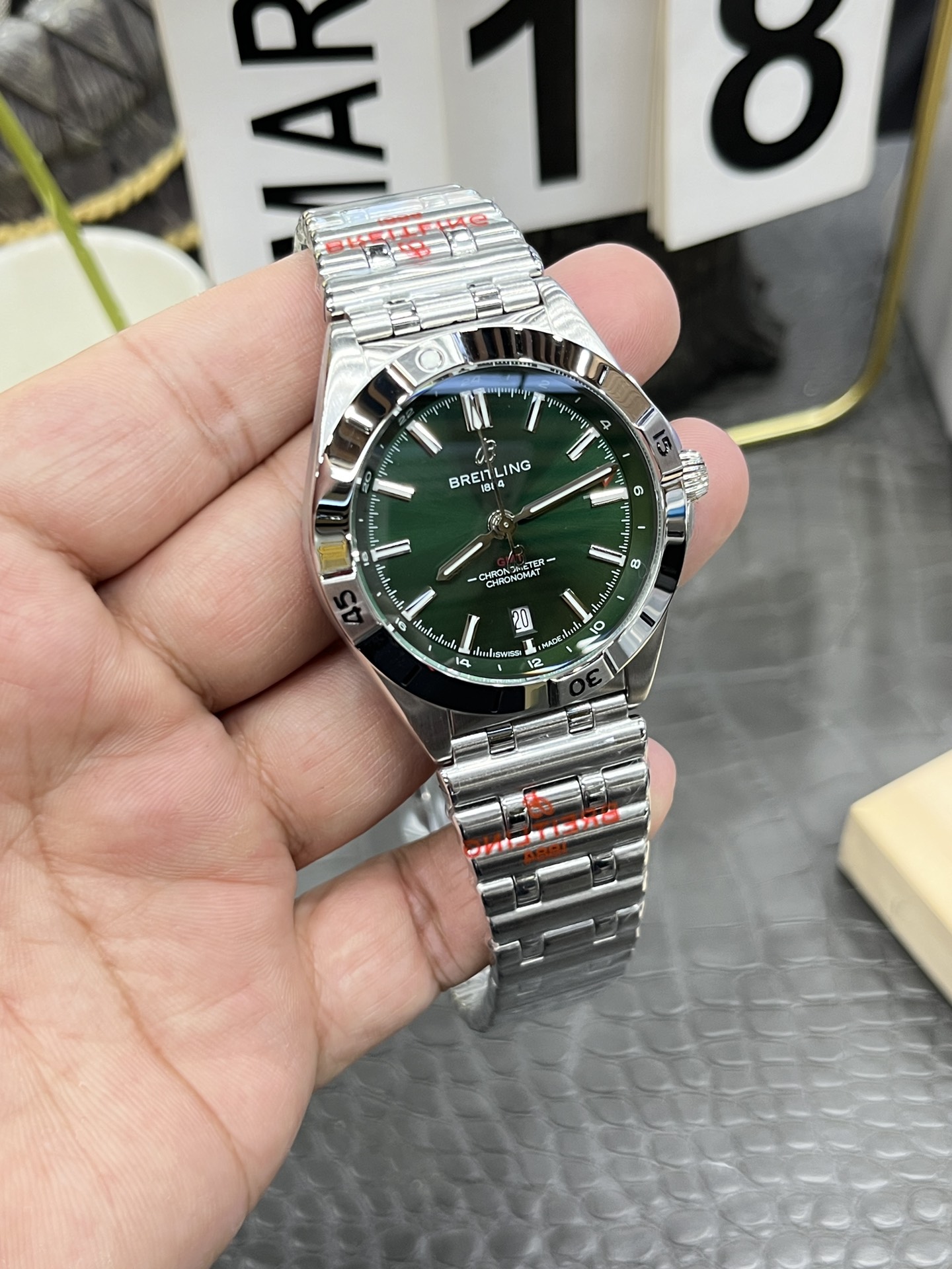 브라이틀링 슈퍼오션 GMT 남성 시계 14866 이미지 3