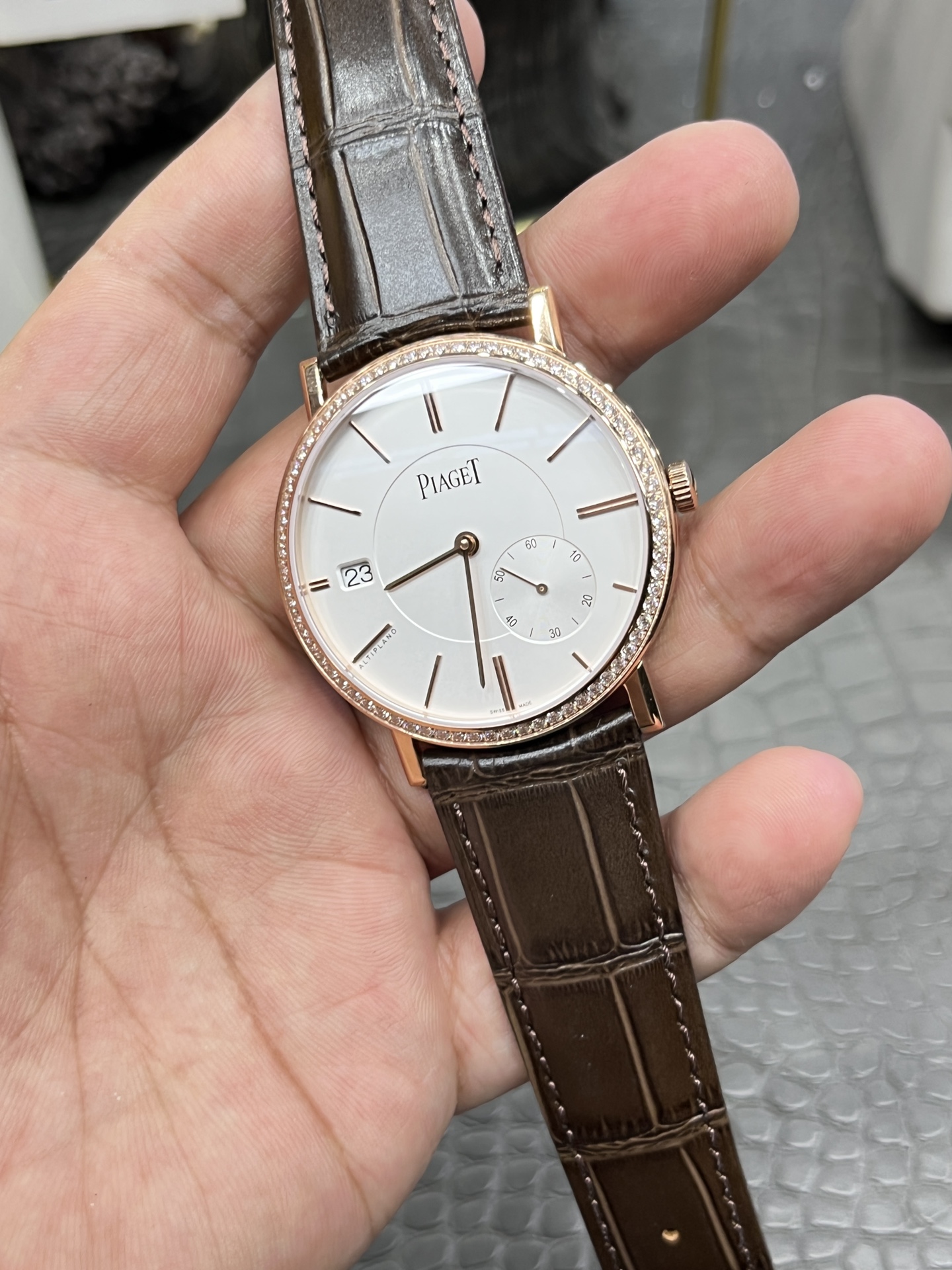 Artiplano Series G0A37138: Super Thin Automatic Watch with Pearl Dial - 图片 5