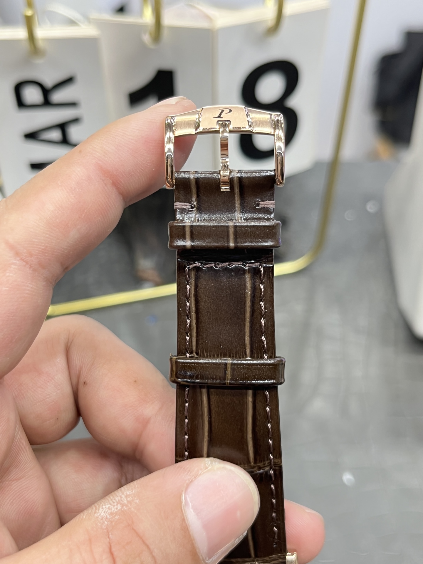 Artiplano Series G0A37138: Super Thin Automatic Watch with Pearl Dial - 图片 8
