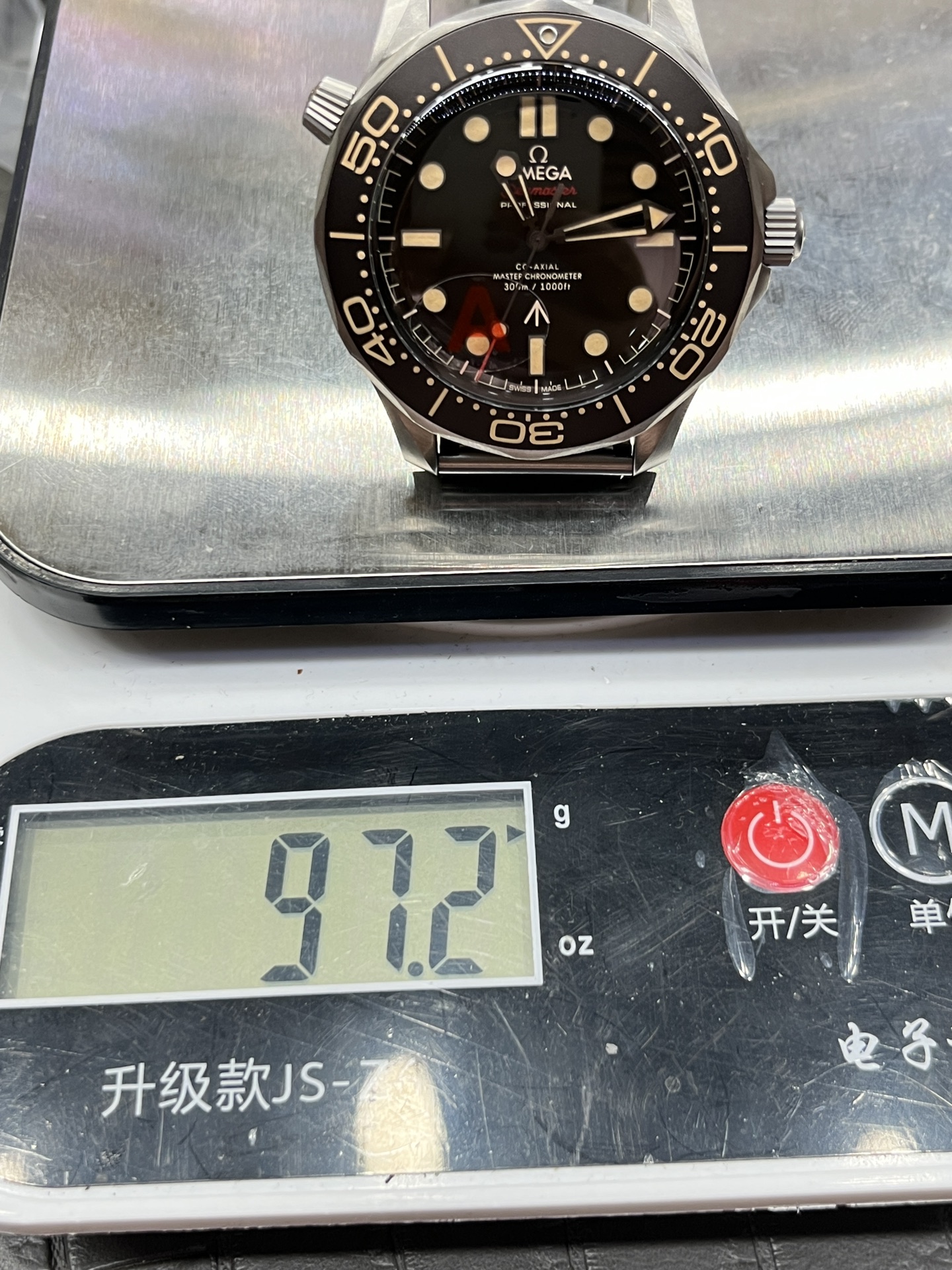 오메가 씨마스터 300 노 타임 투 다이 남성 자동 시계 44574 이미지 9