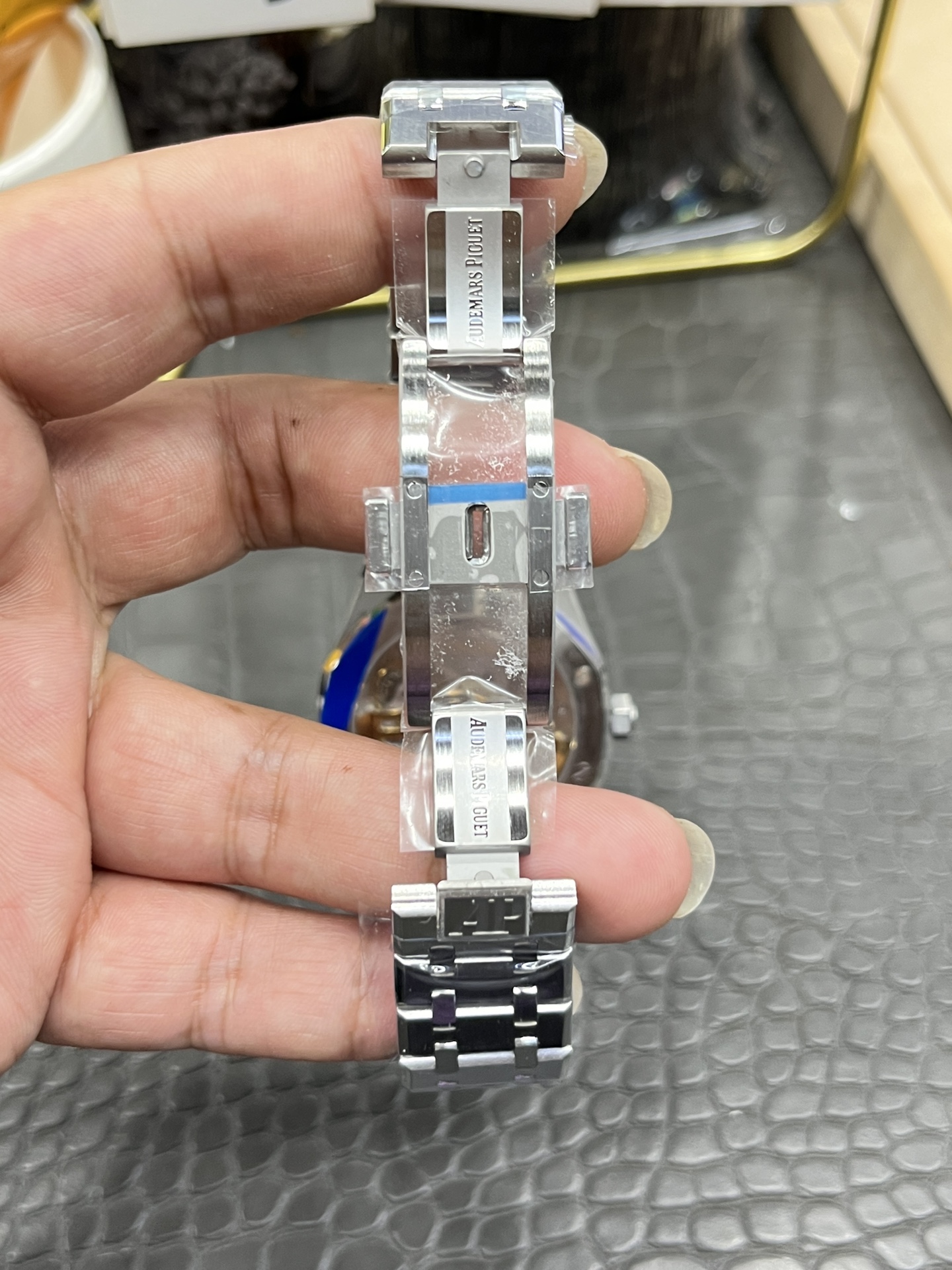 Audemars Piguet Royal Oak 15500 Silver Dial Stainless Steel Automatic Watch 8 i1745511766 3615 0