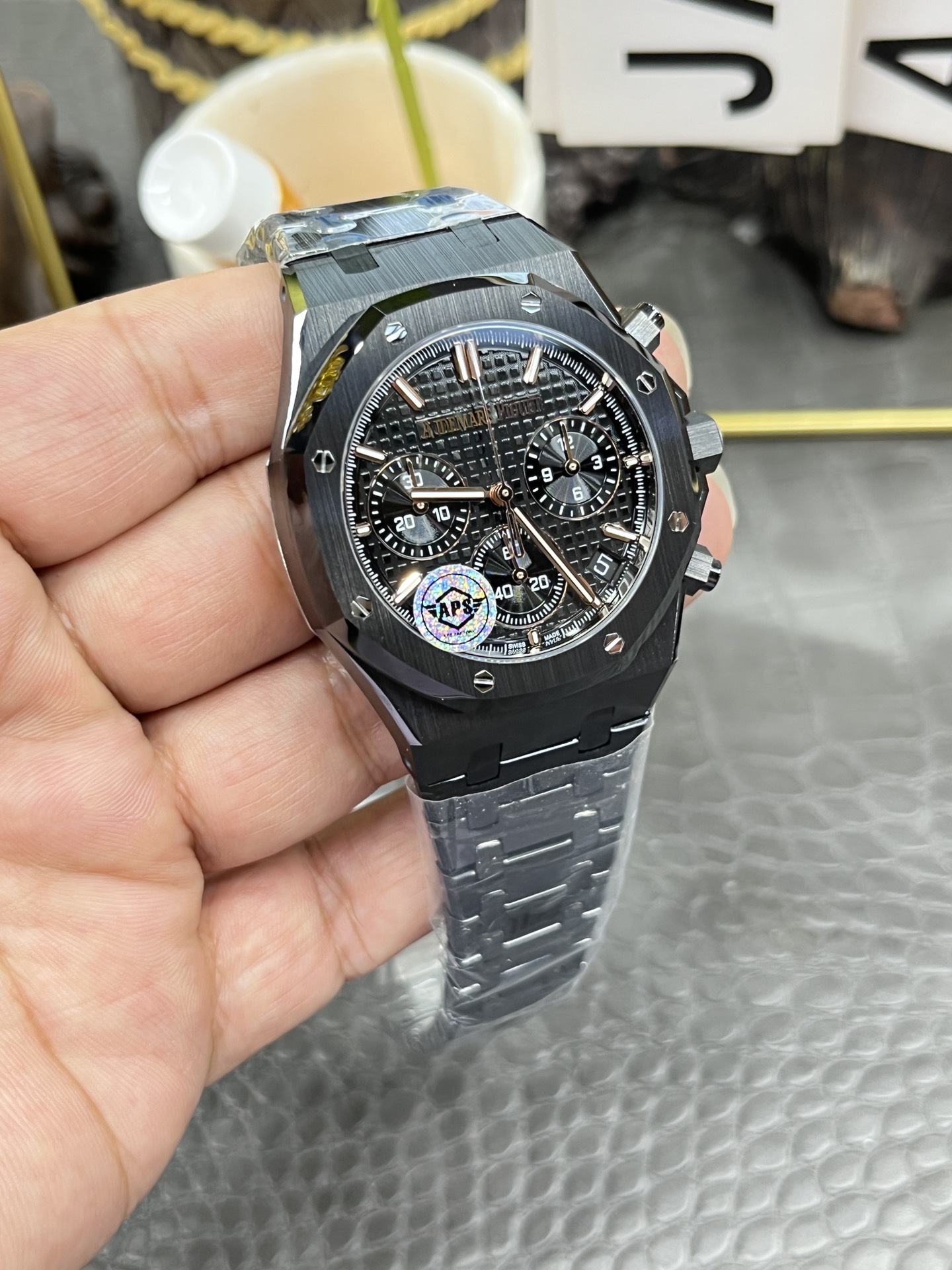 Audemars Piguet Royal Oak 26240 Black Ceramic Flyback Chronograph 41mm 4 i1745848662 3592 1