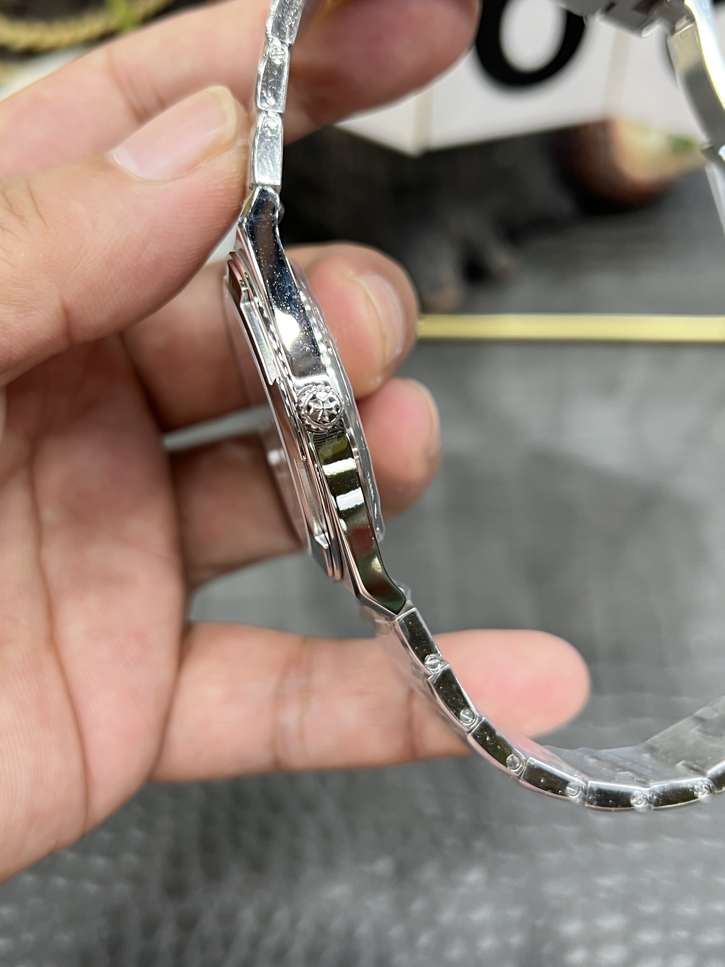 Vacheron Constantin Overseas Ultra-Thin Automatic Silver Stainless Steel Watch 6 i1750511259207 4823 0 5