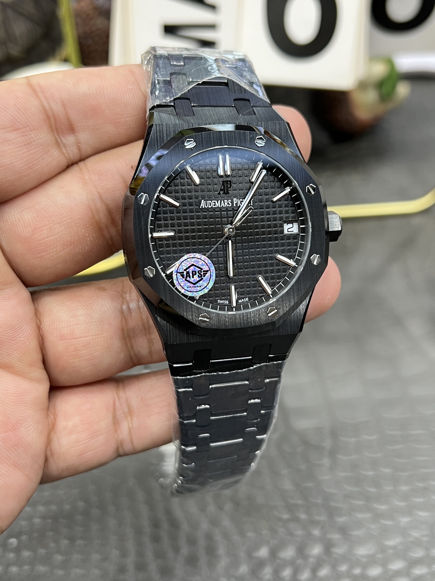 Audemars Piguet Royal Oak 15500 Black Ceramic Automatic Watch - 41mm 4 i1751130389495 4582 0 3