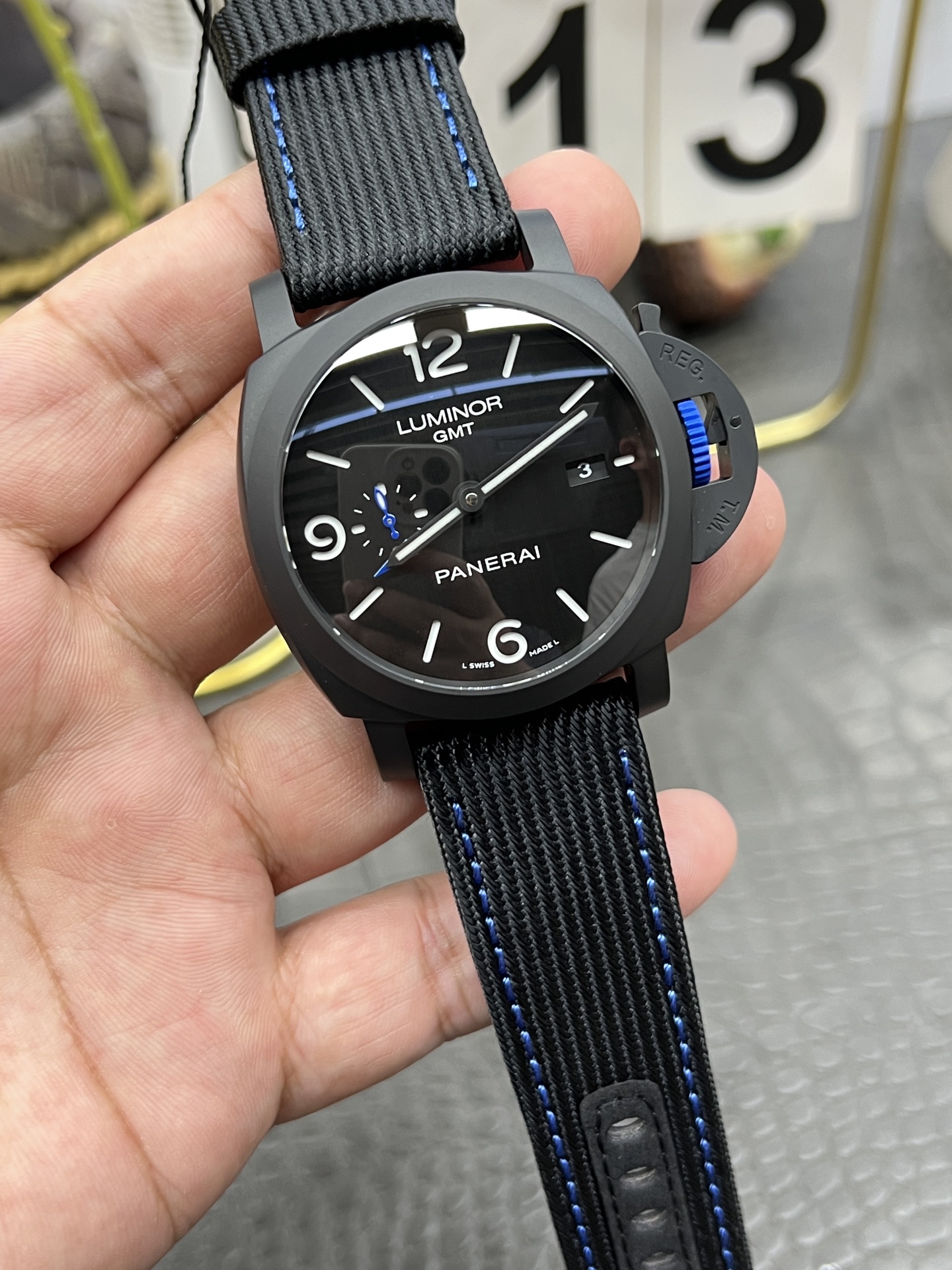 파네라이 PAM1176 세라믹 자동 시계 이미지 2