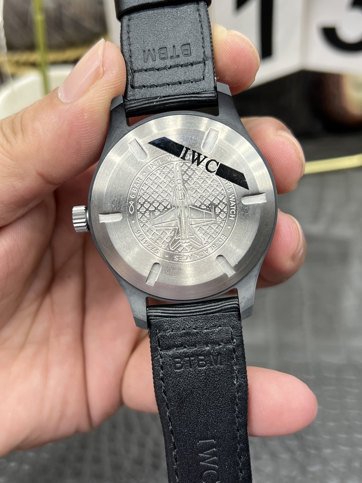 IWC 파일럿 에이스 오브 스페이드 세라믹 시계 이미지 7