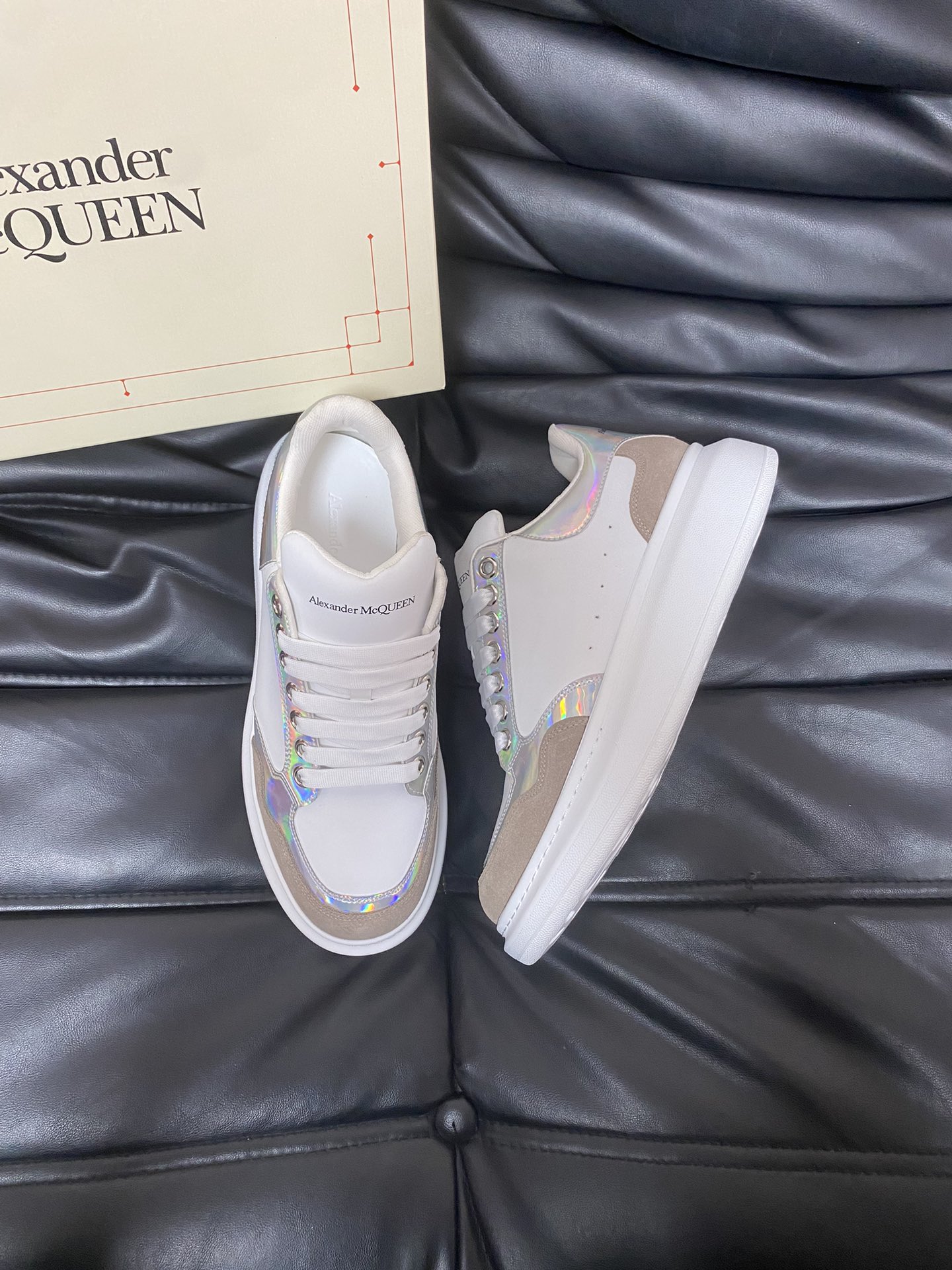 [ALEXANDER MQUEEN] Alexander McQueen P230 - Calidad de gama alta Original único con único - Parte su