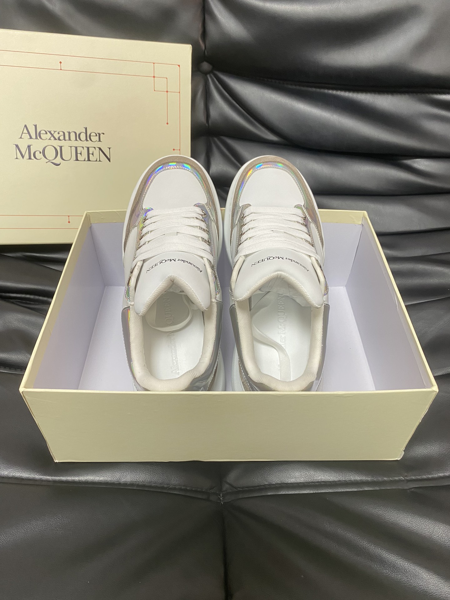 [ALEXANDER MQUEEN] Alexander McQueen P230 - Calidad de gama alta Original único con único - Parte su
