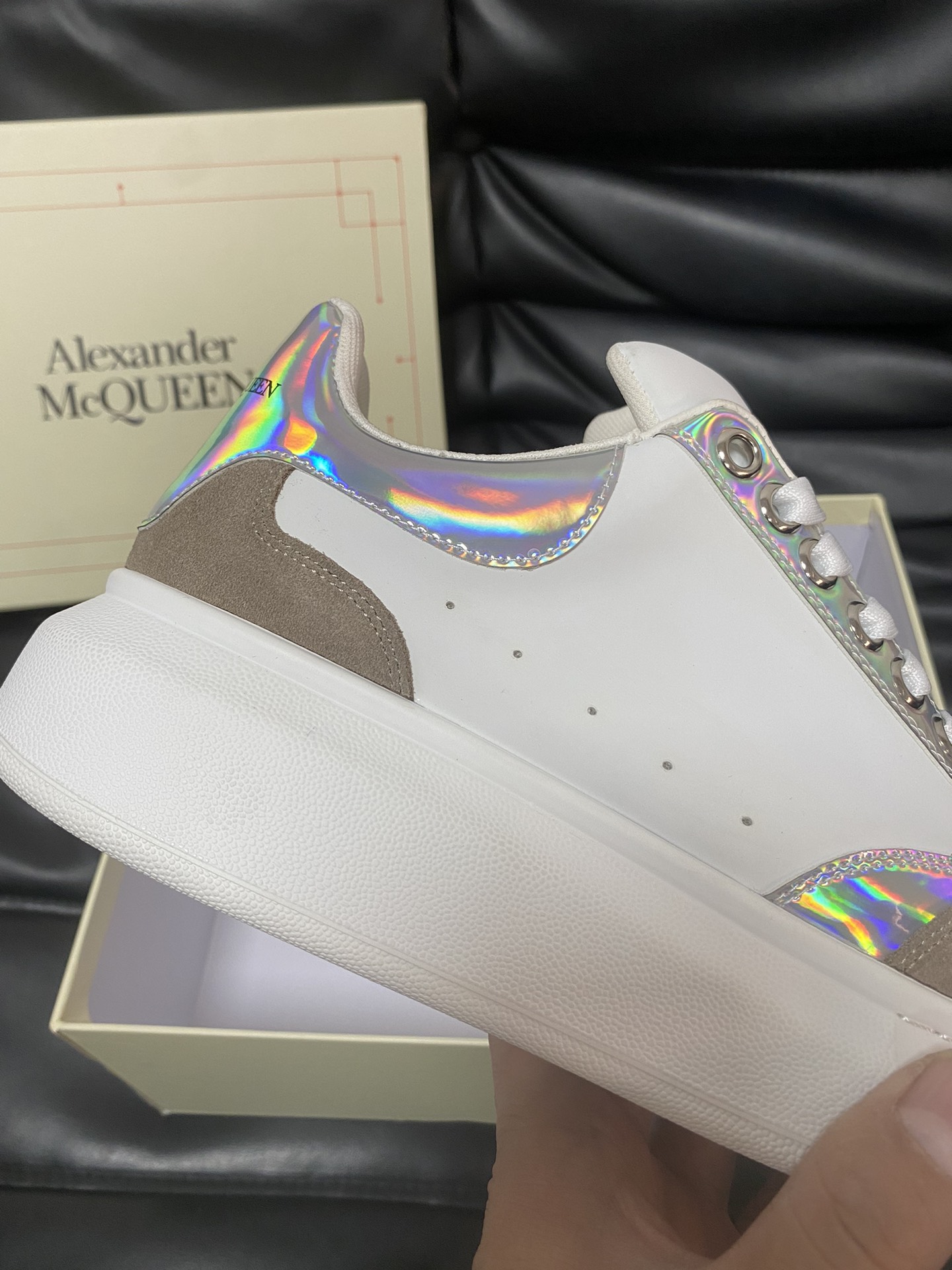 [ALEXANDER MQUEEN] Alexander McQueen P230 - Calidad de gama alta Original único con único - Parte su