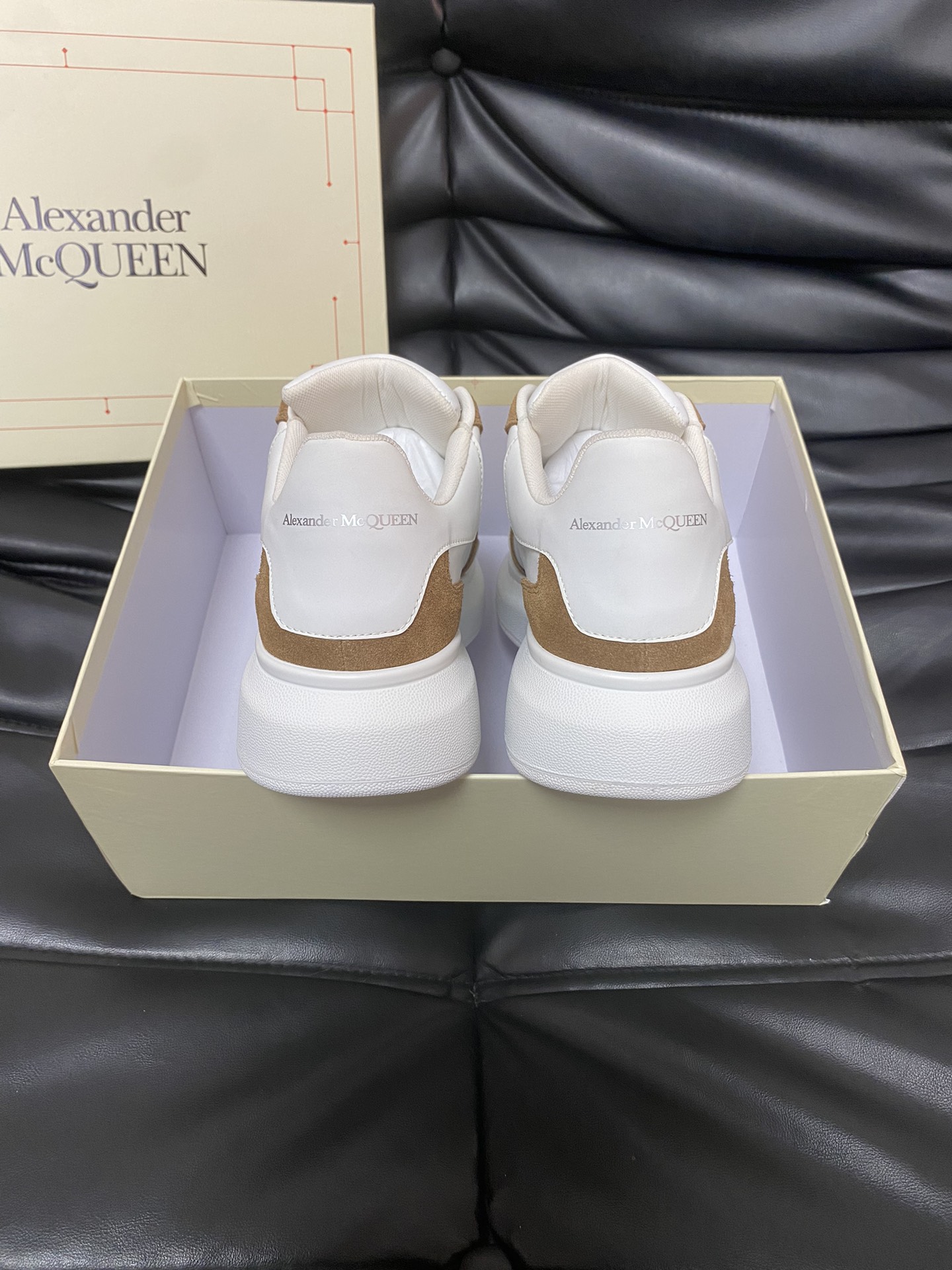 [ALEXANDER MQUEEN] Alexander McQueen P230 - Calidad de gama alta Original único con único - Parte su